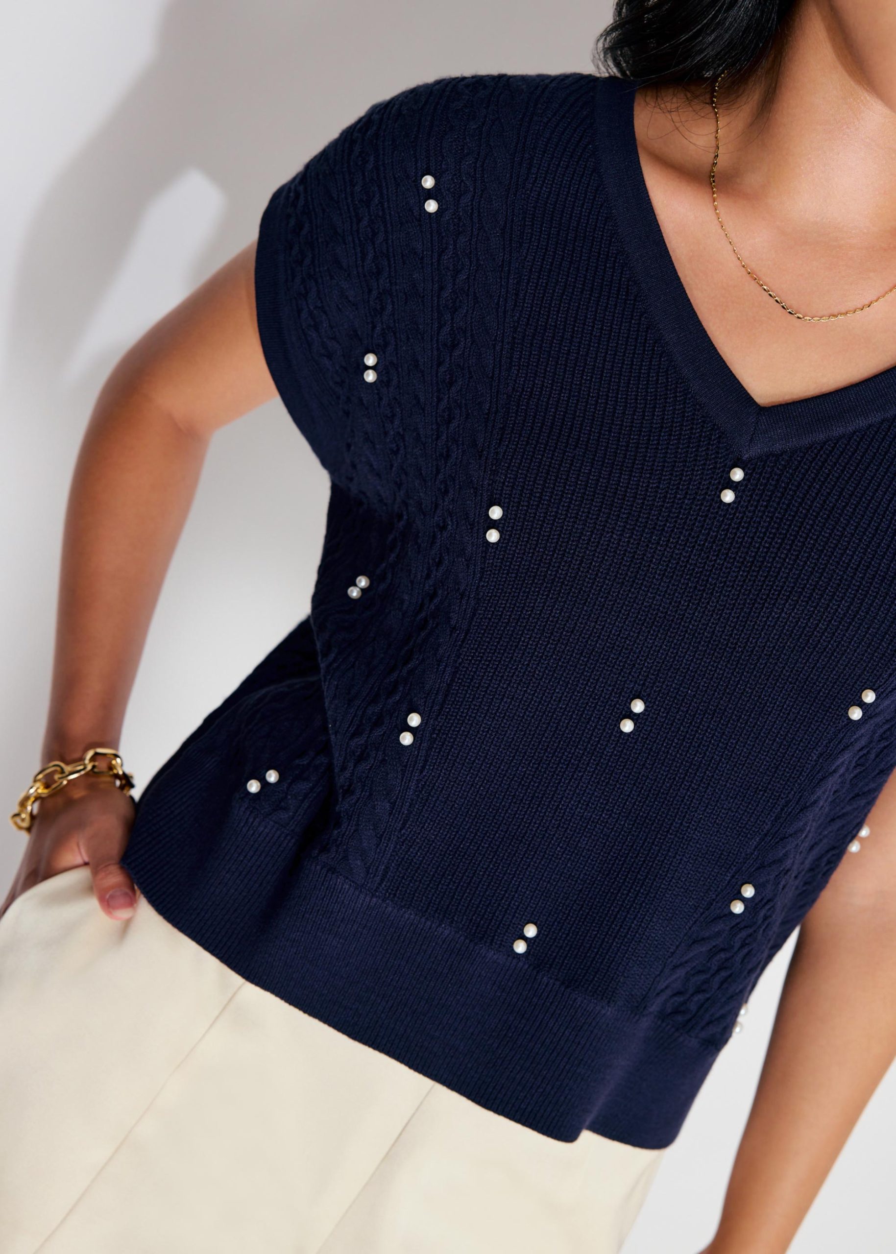 Relaxed Pearl Embellished Cable Knit Shell Top - Image 10