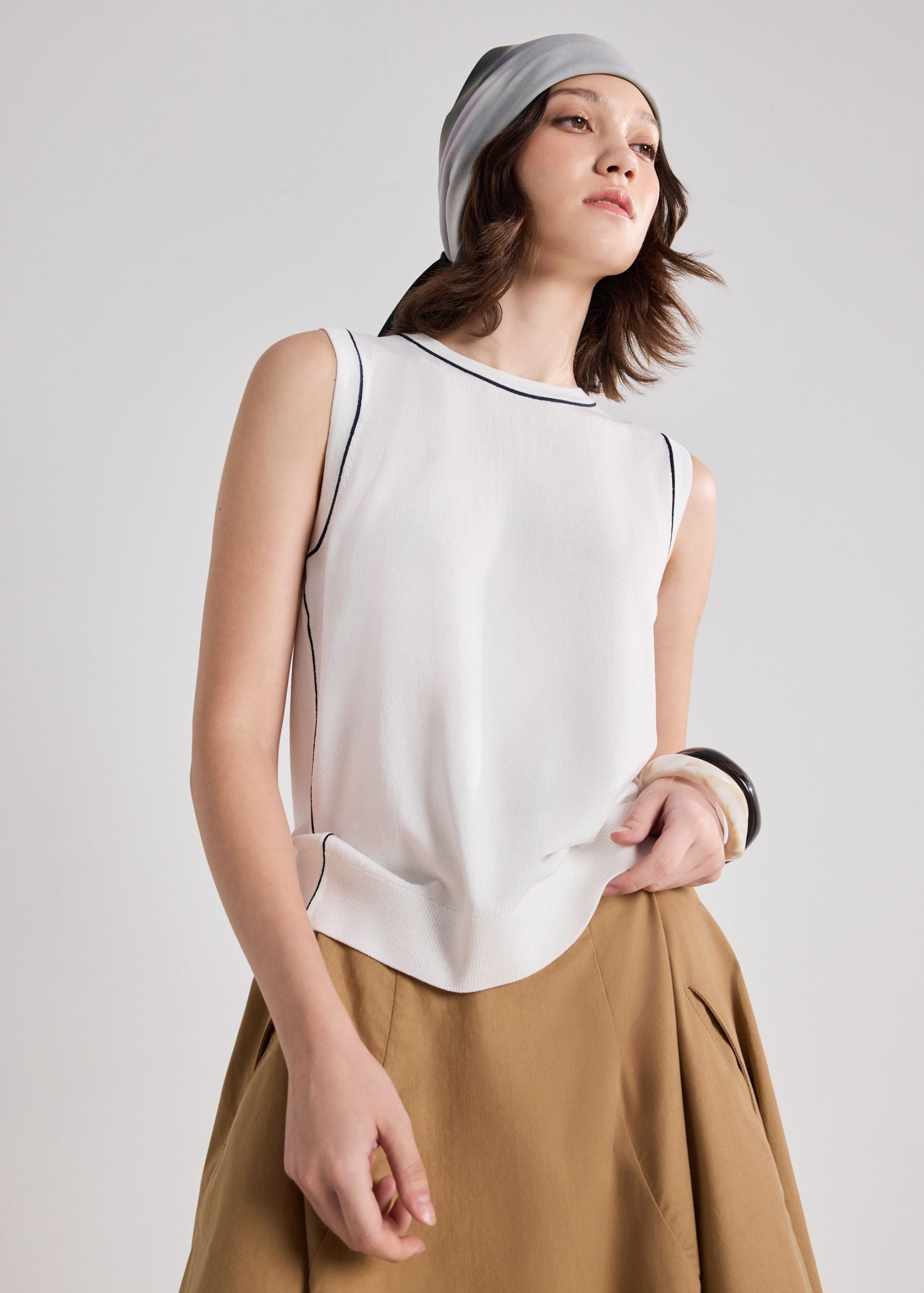 Maris Contrast Knit Round Neck Tank - Image 8