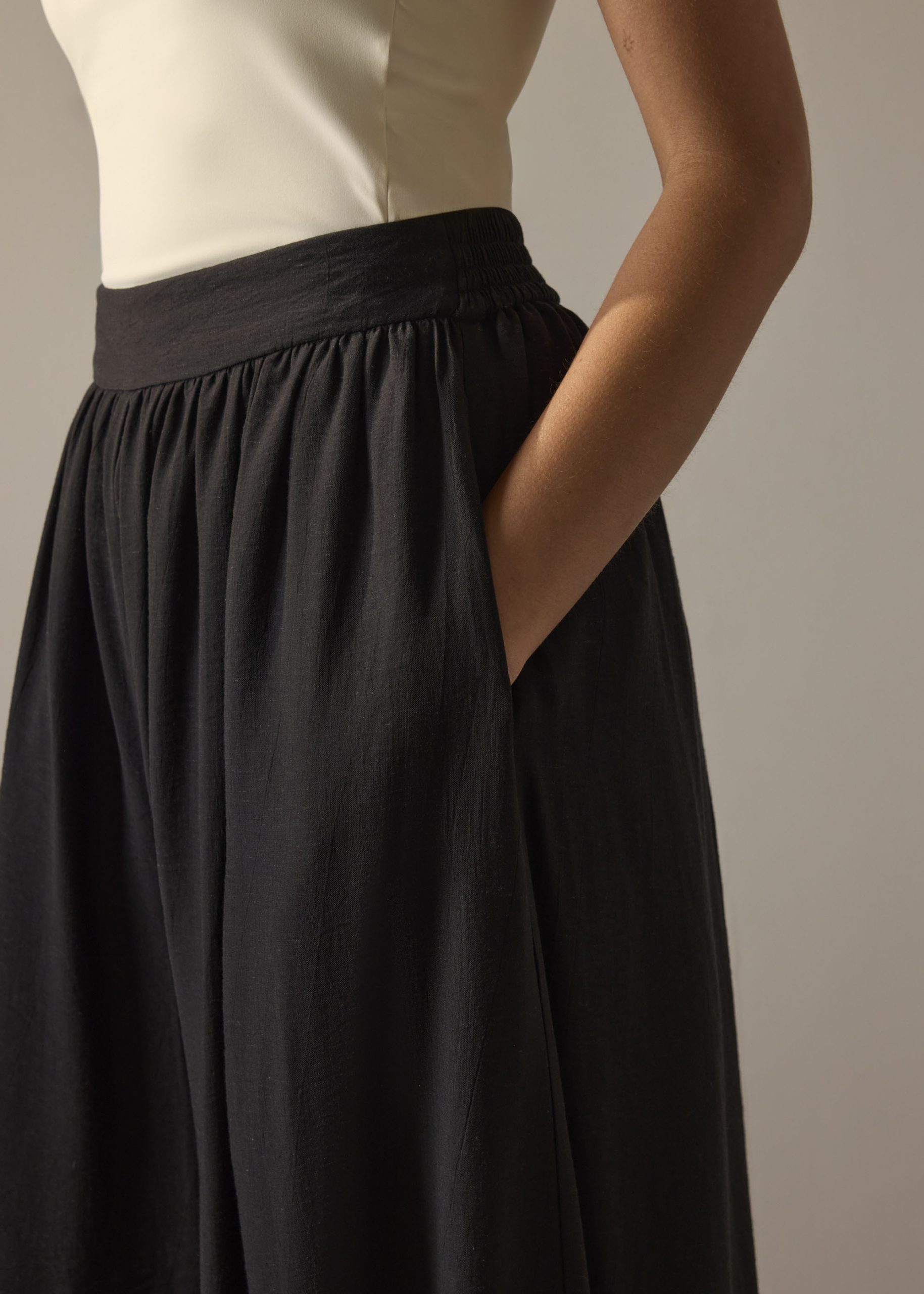 Cuffed Hem Cocoon Pants - Image 5