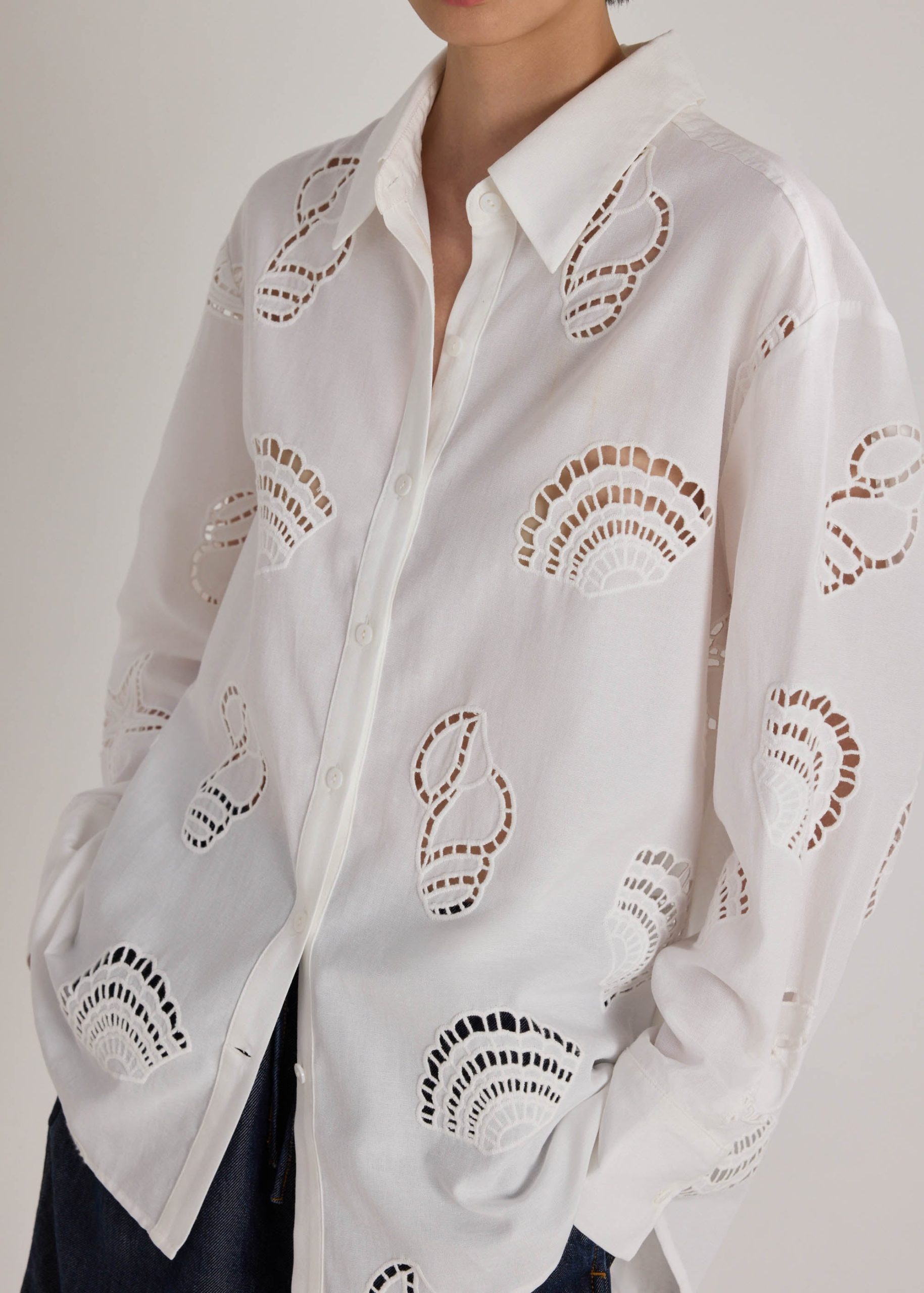 RuchedReady® Shirt in Tidal Escape Broderie - Image 6