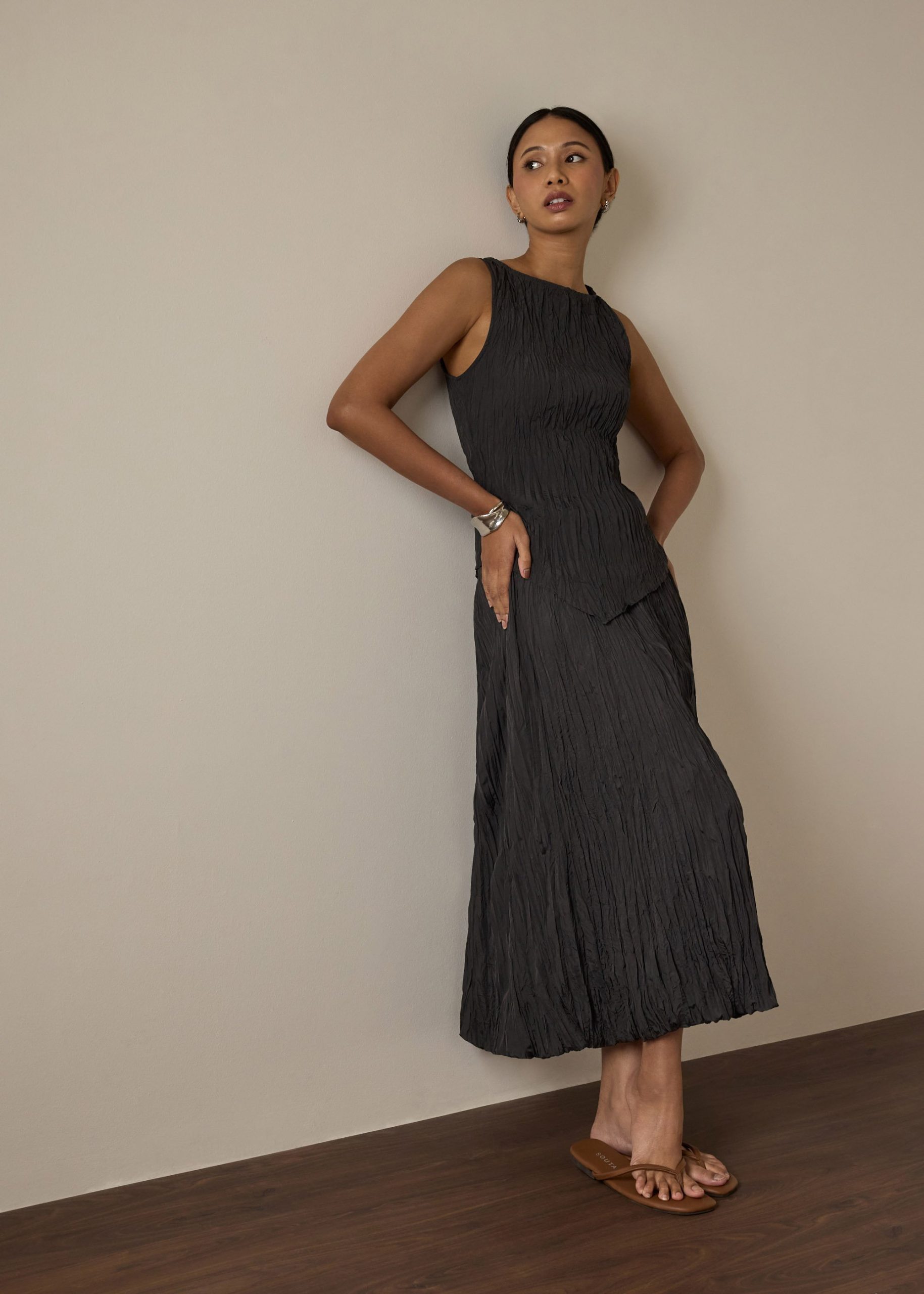 Joanne Crinkled Pleats Asymmetric Hem Top - Image 8