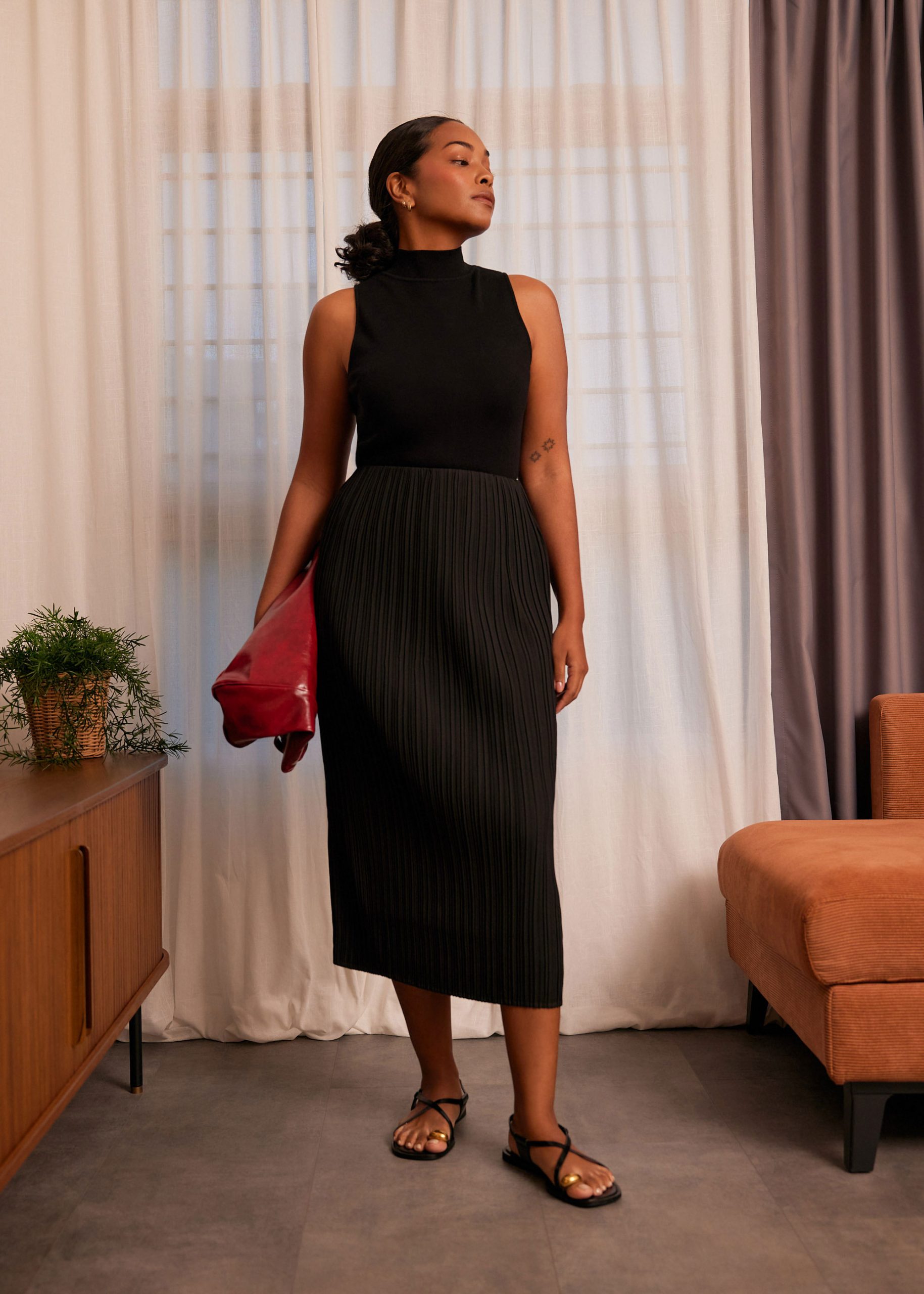 Gym Pleated Column Midi Skirt - Image 4
