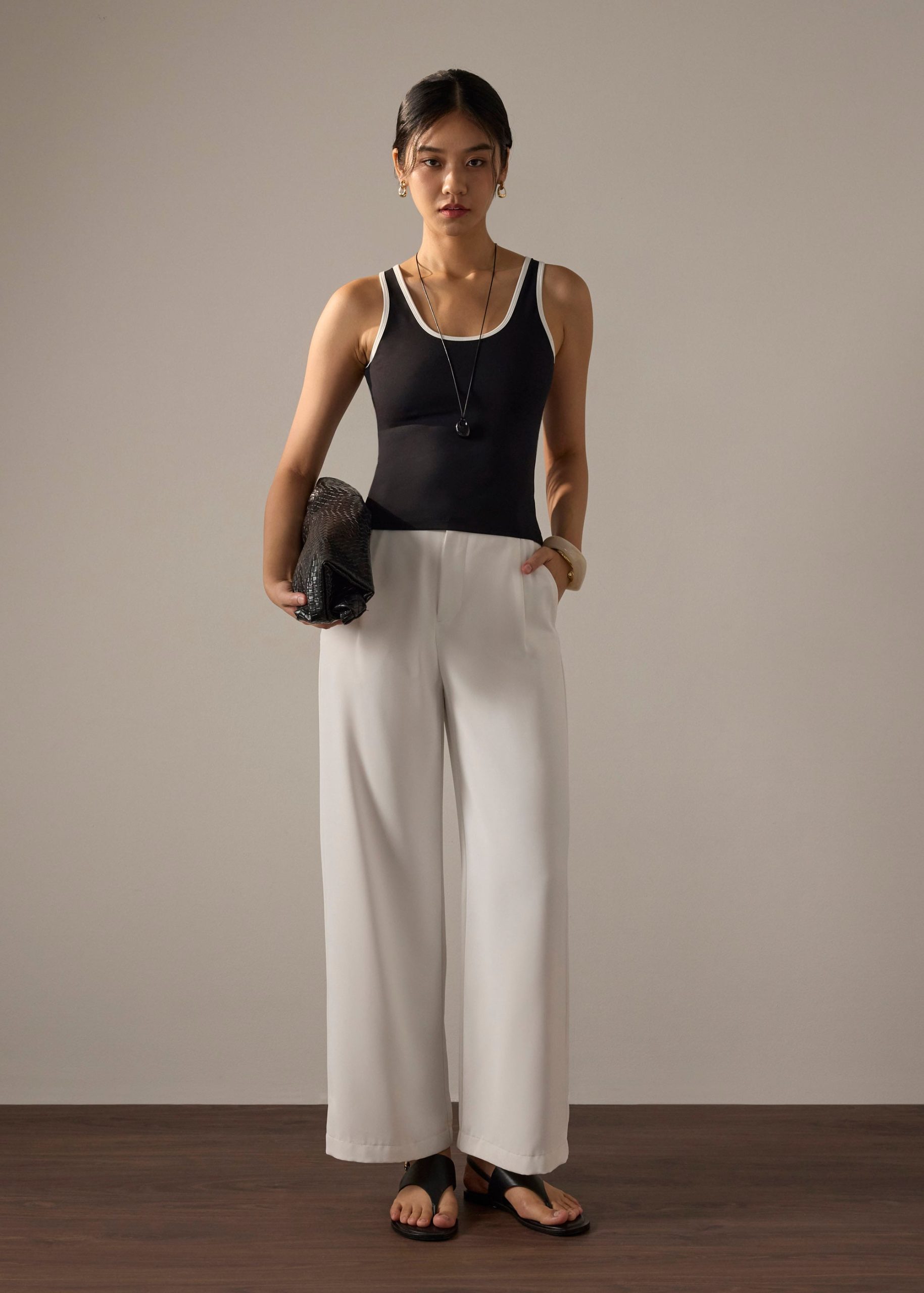 BraFree by LB Multi-way Contrast Piping Jersey Fitted Top