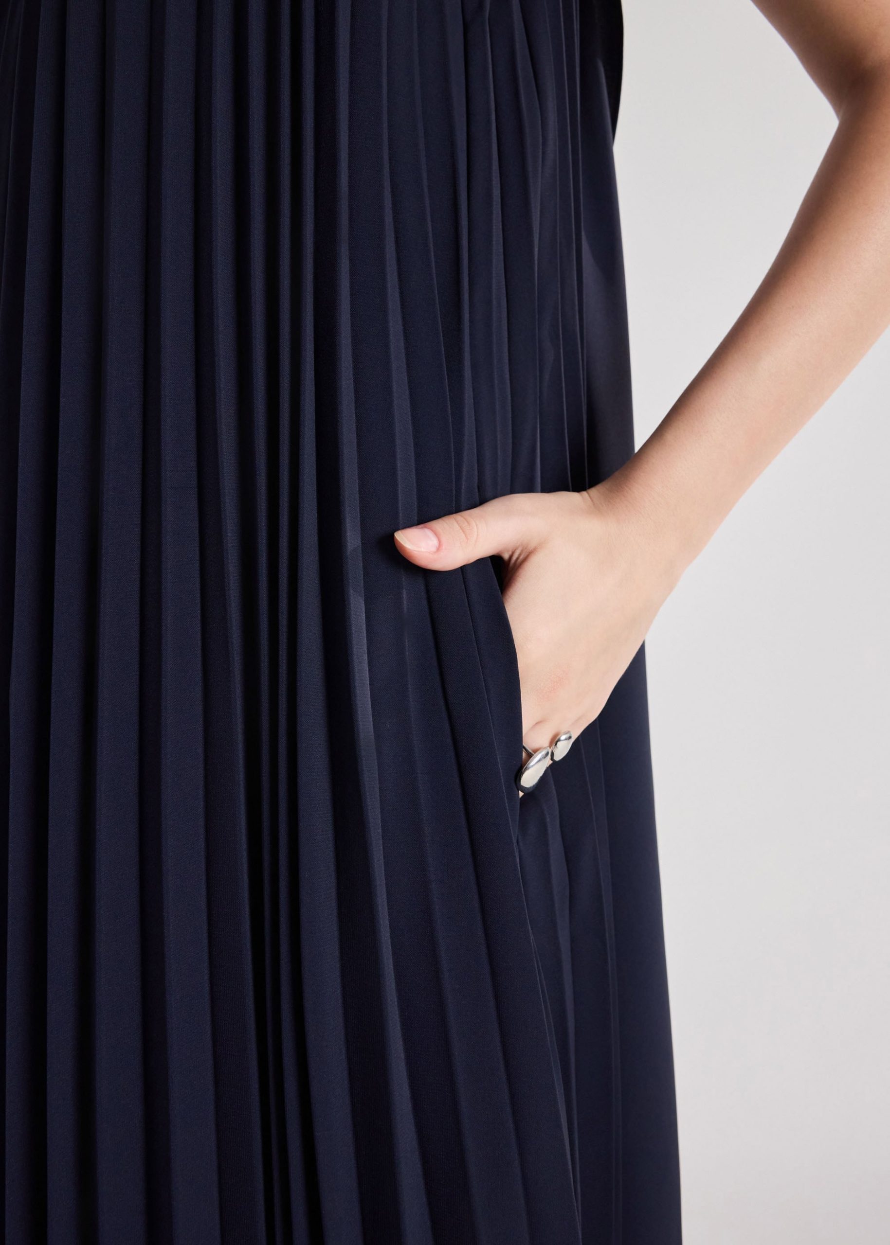 Muri Multi-way Pleated Dress - Image 5
