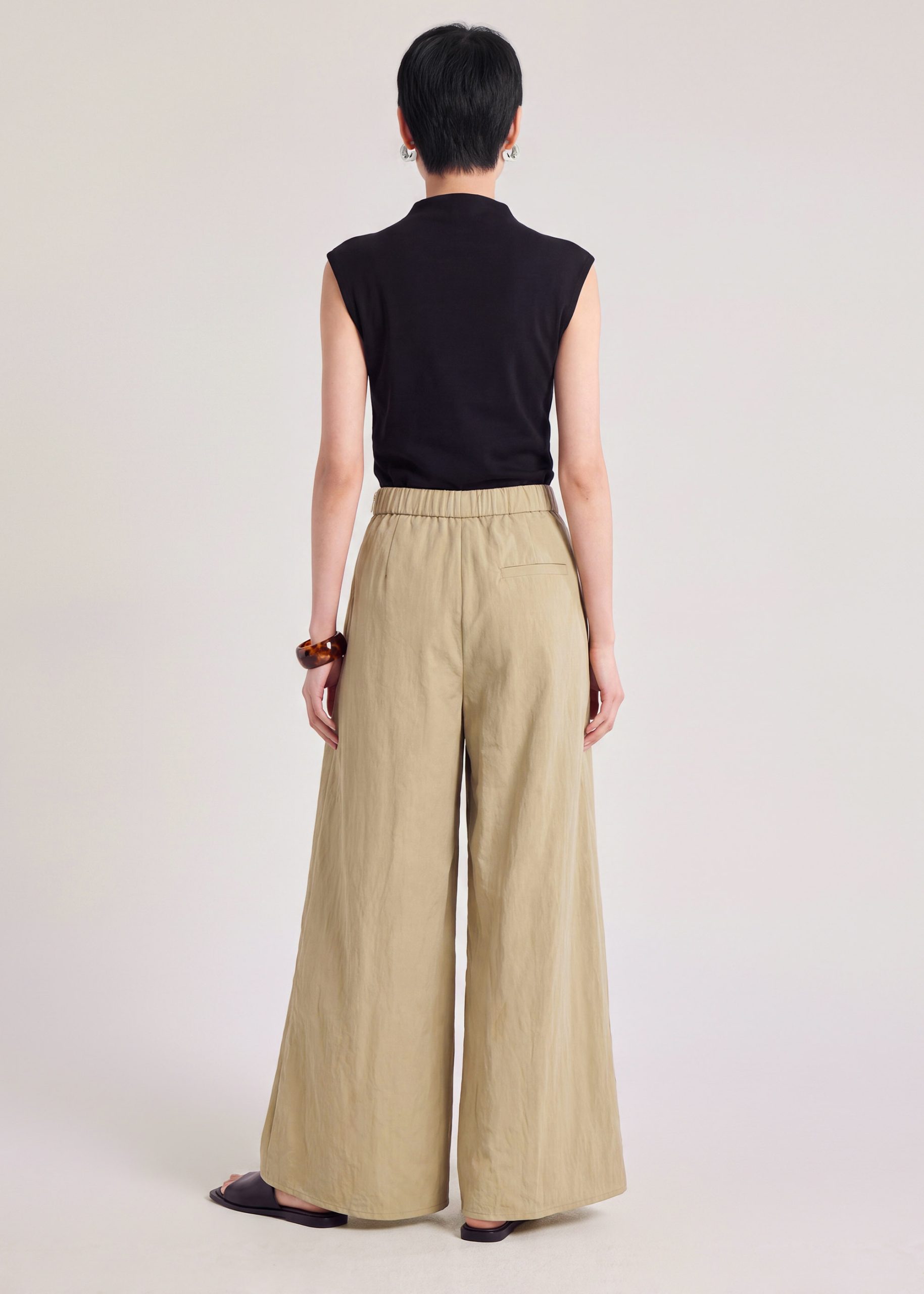 Lyocell Pleated Pants - Image 9