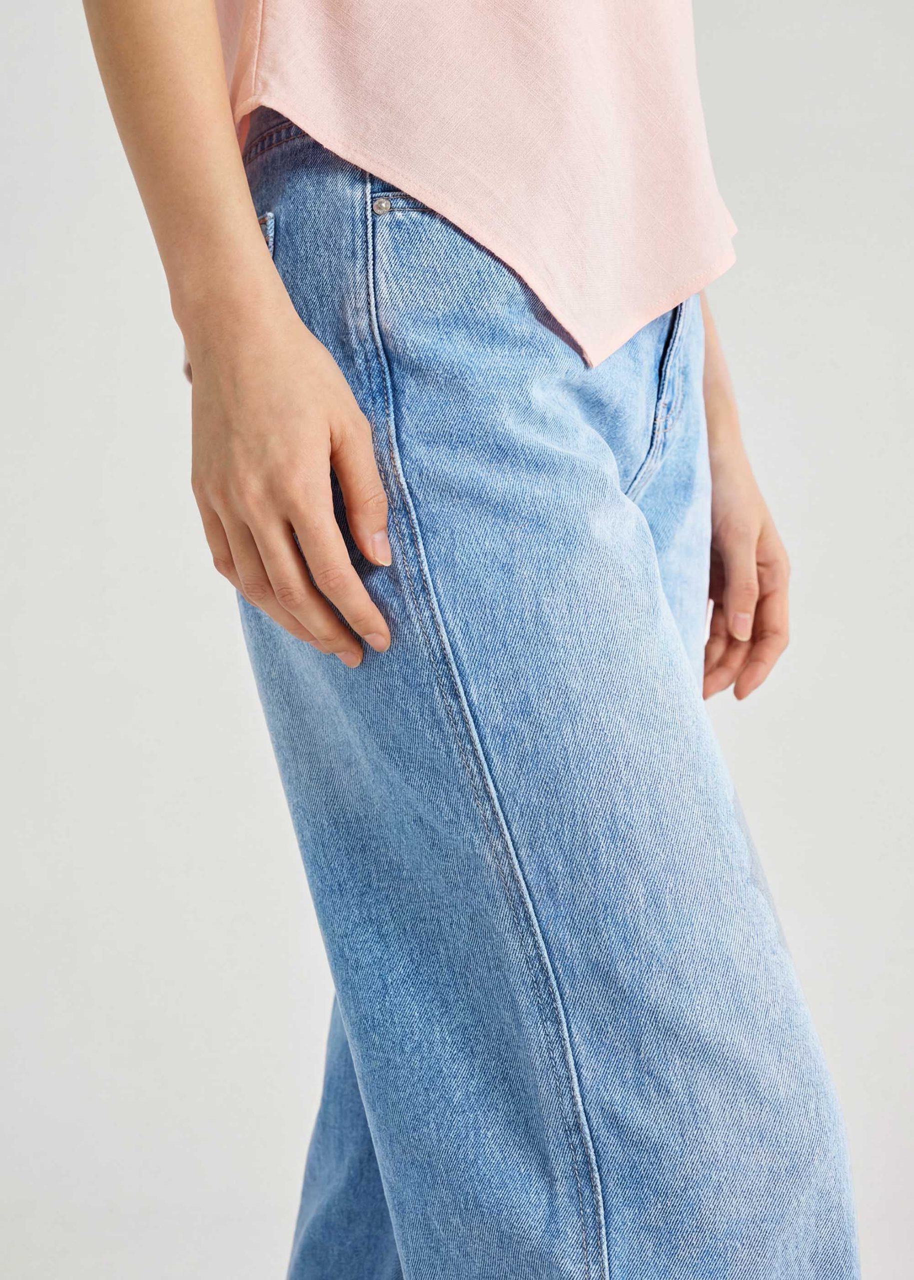 PETITE Stella Leggy??Soft Jeans - Image 6