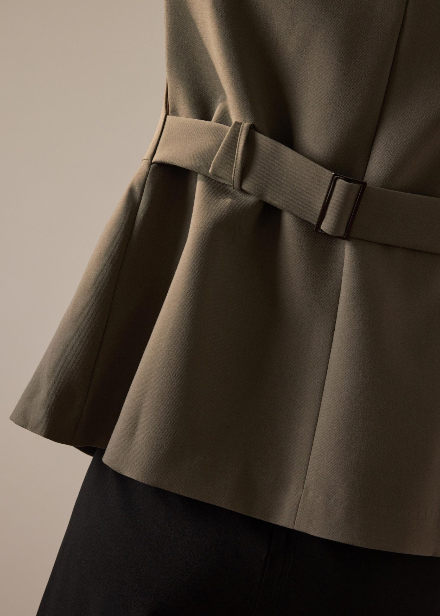 Riyo Twill Round Neck Boxy Vest - Image 19