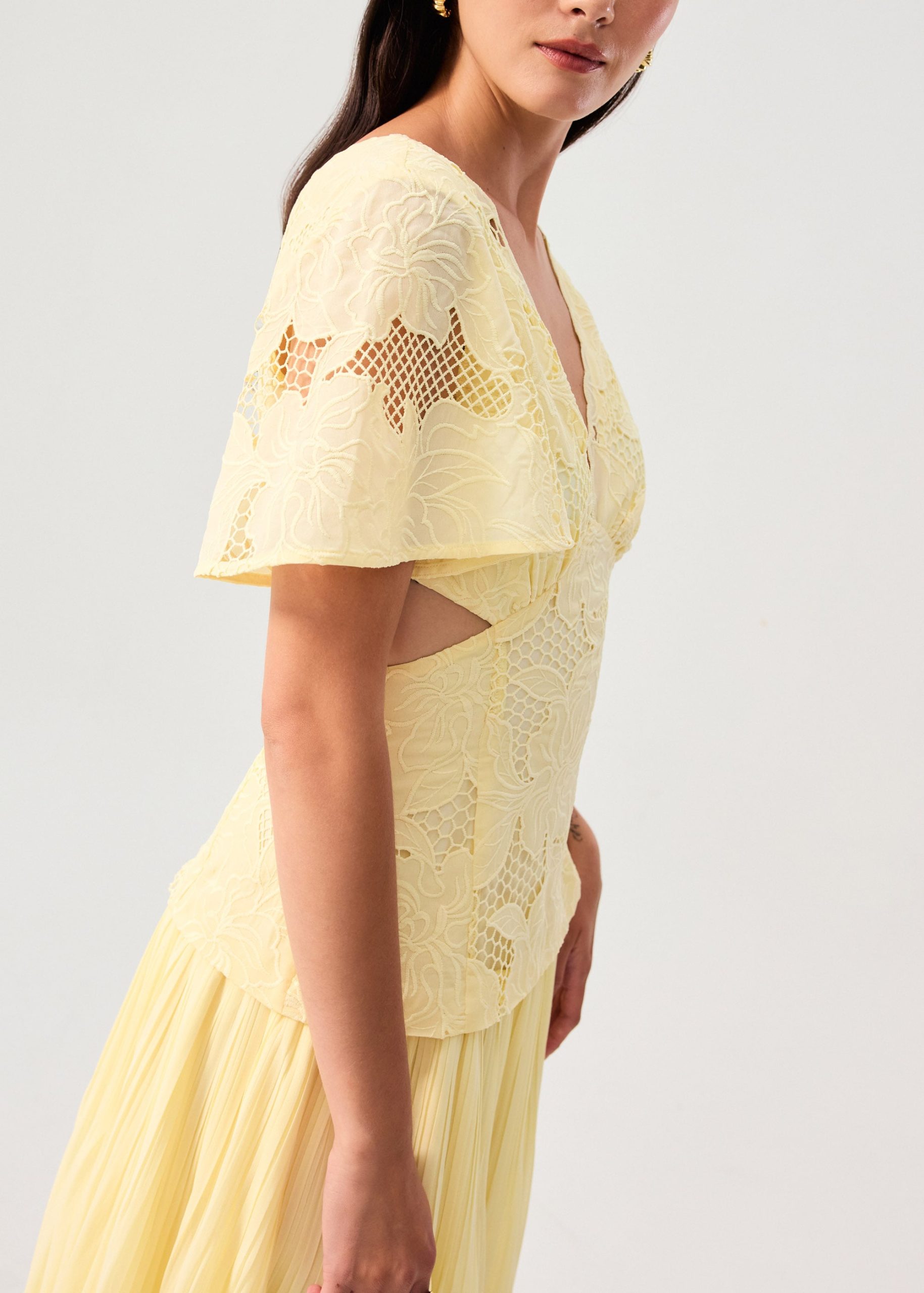 BraFree by LB Lace V-Neck Bell Sleeve Fit & Flare Maxi Dress - Image 12