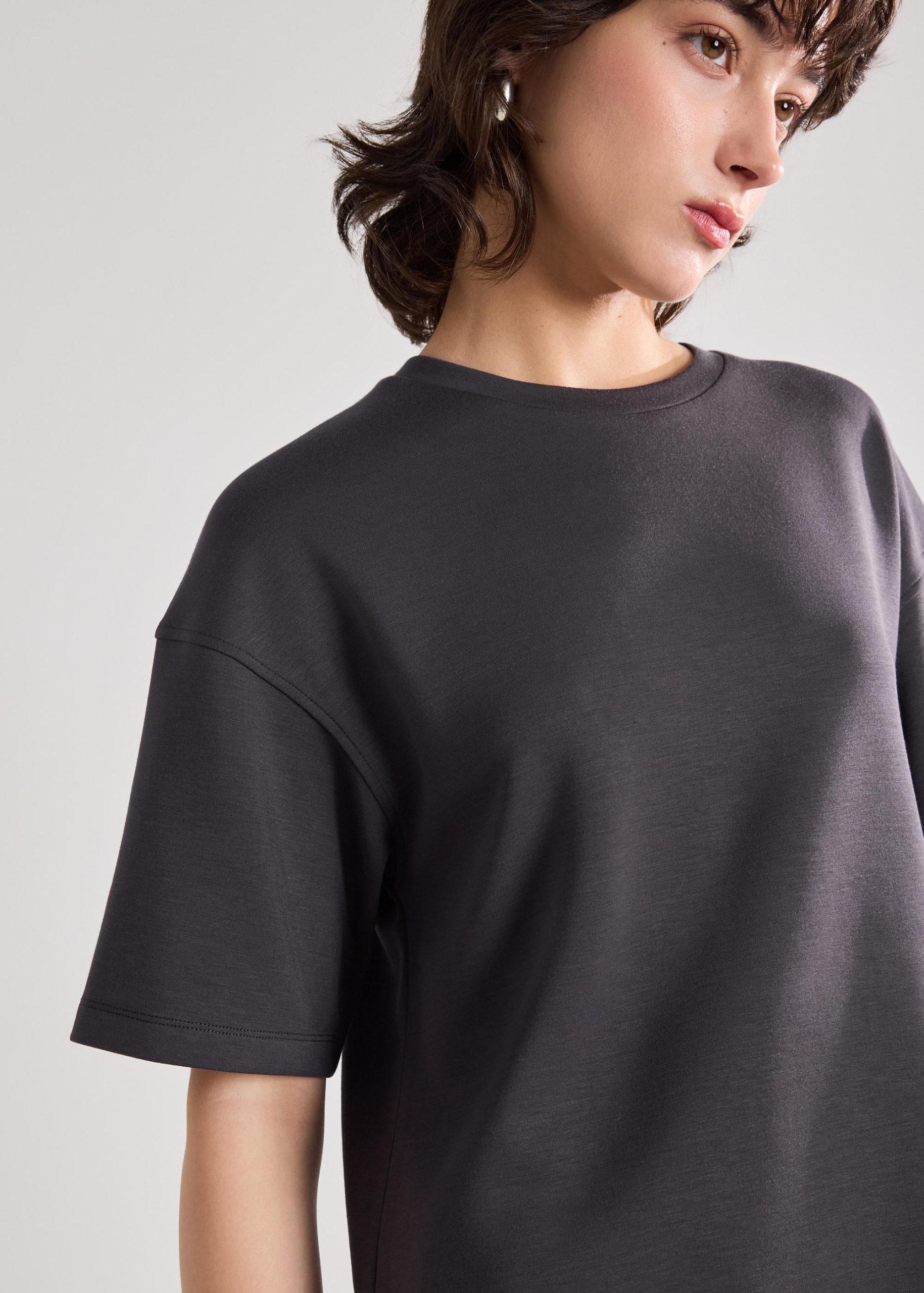 Oversized High-Low Tee - Image 17