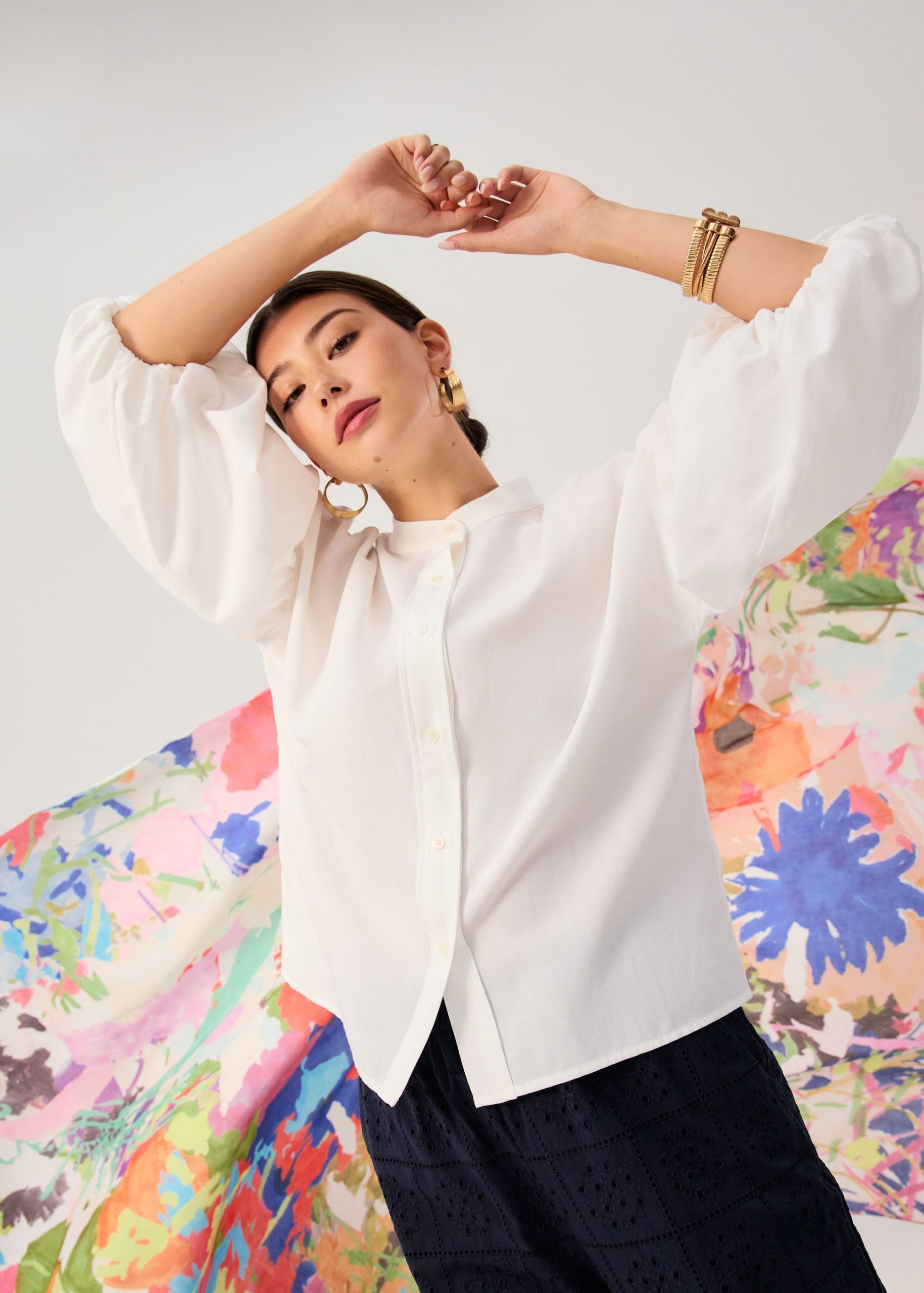 Relaxed Cotton Button Down Collared Puff Sleeve Top - Image 2