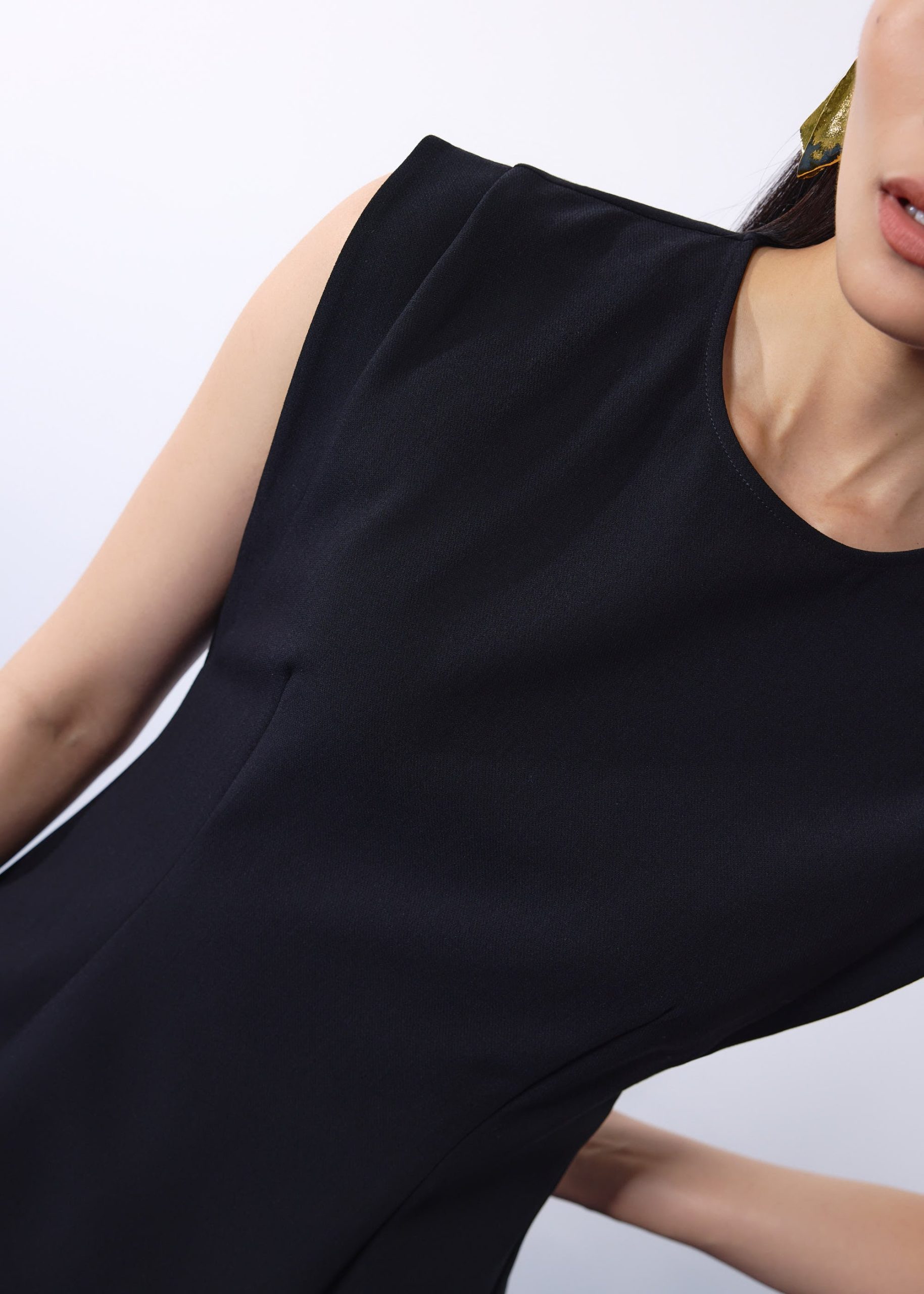 Eika Panelled Cap Sleeve Column Midi Dress - Image 6