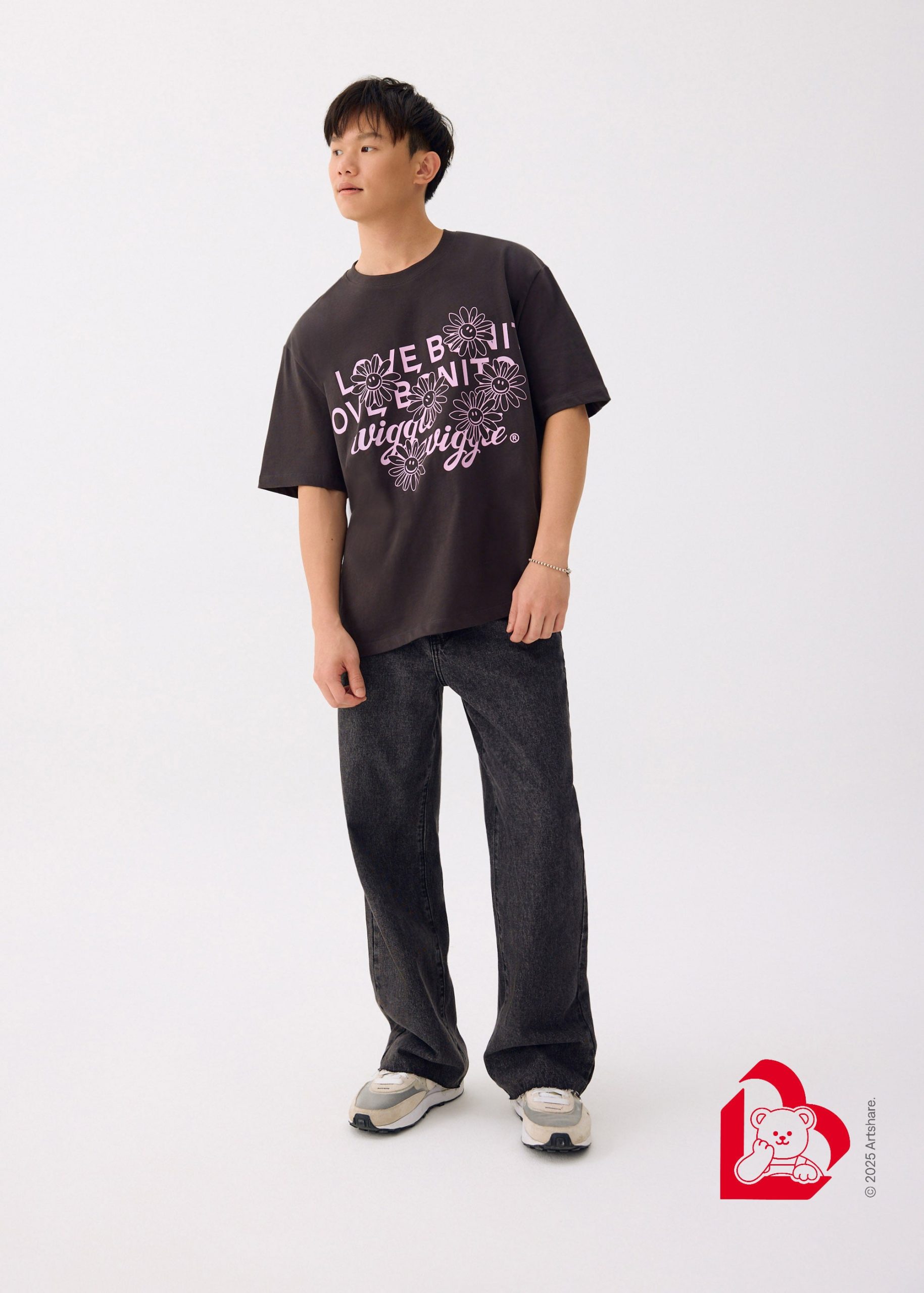 Love, Bonito | Wiggle Wiggle Unisex Oversized Drop Shoulder Tee in Charcoal - Image 6