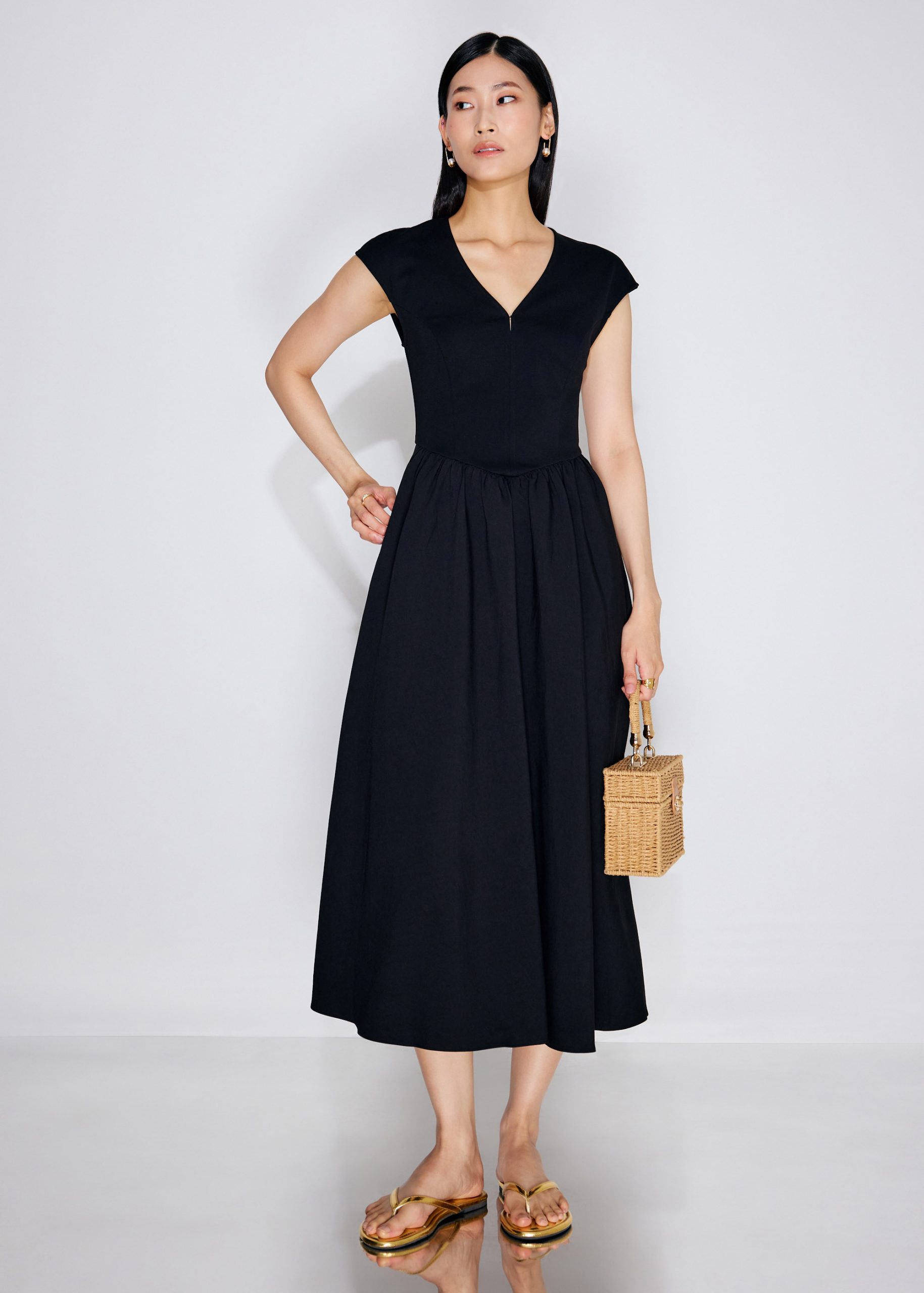 Panelled Mixed Fabric V-Neck Fit & Flare Midaxi Dress - Image 3