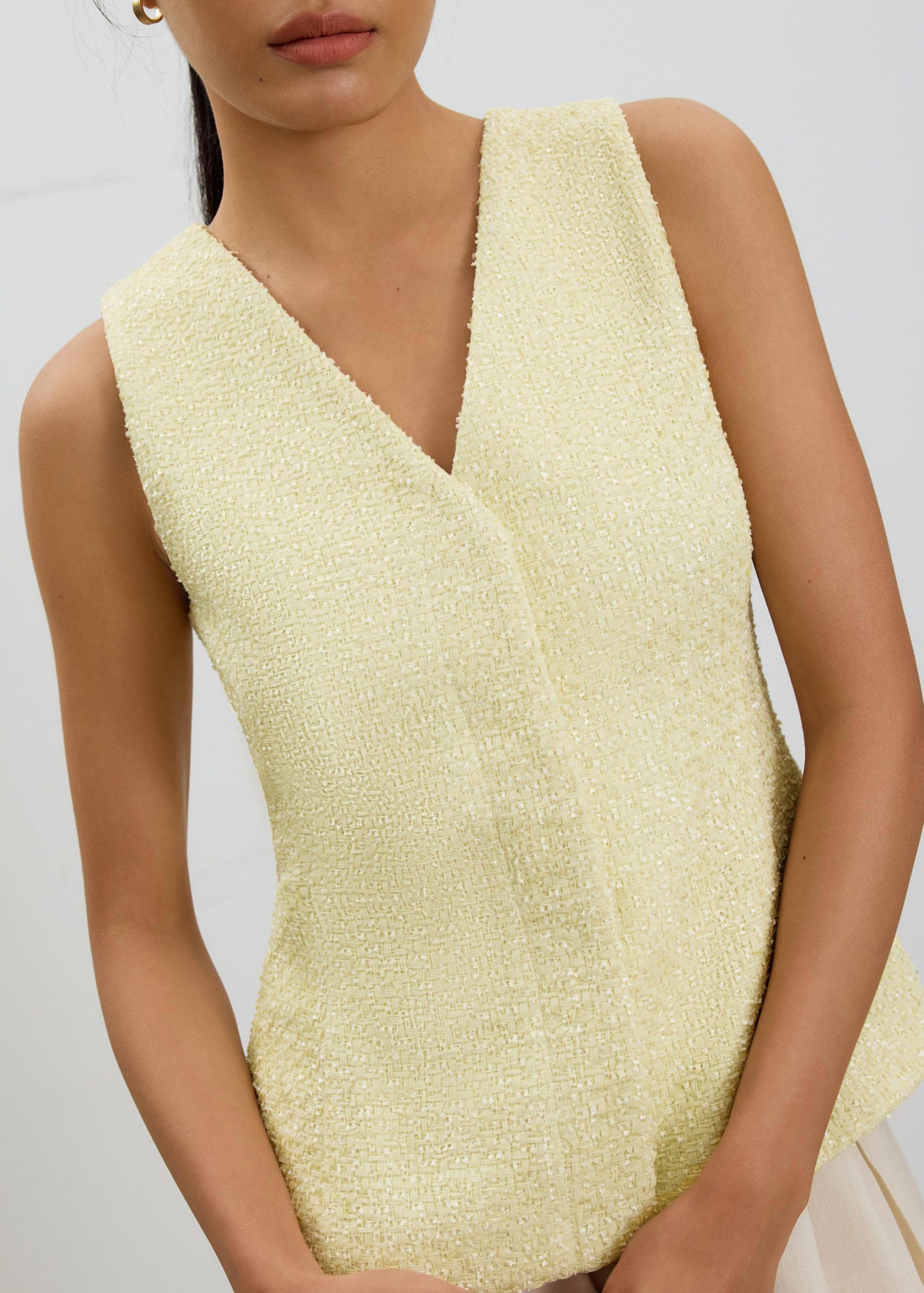 Fumiko Ribbon Tweed Vest Top - Image 17