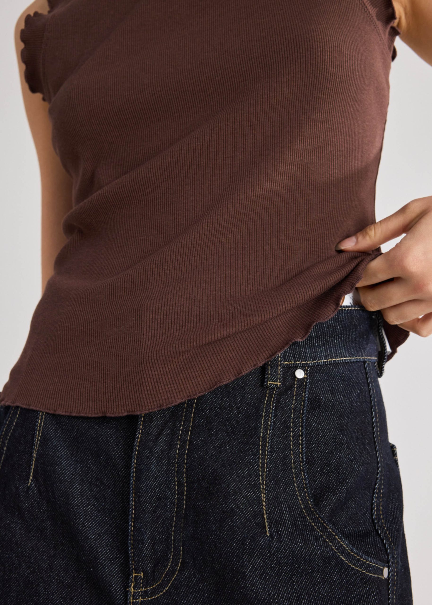 Ruffle Edge Ribbed Tank - Image 15