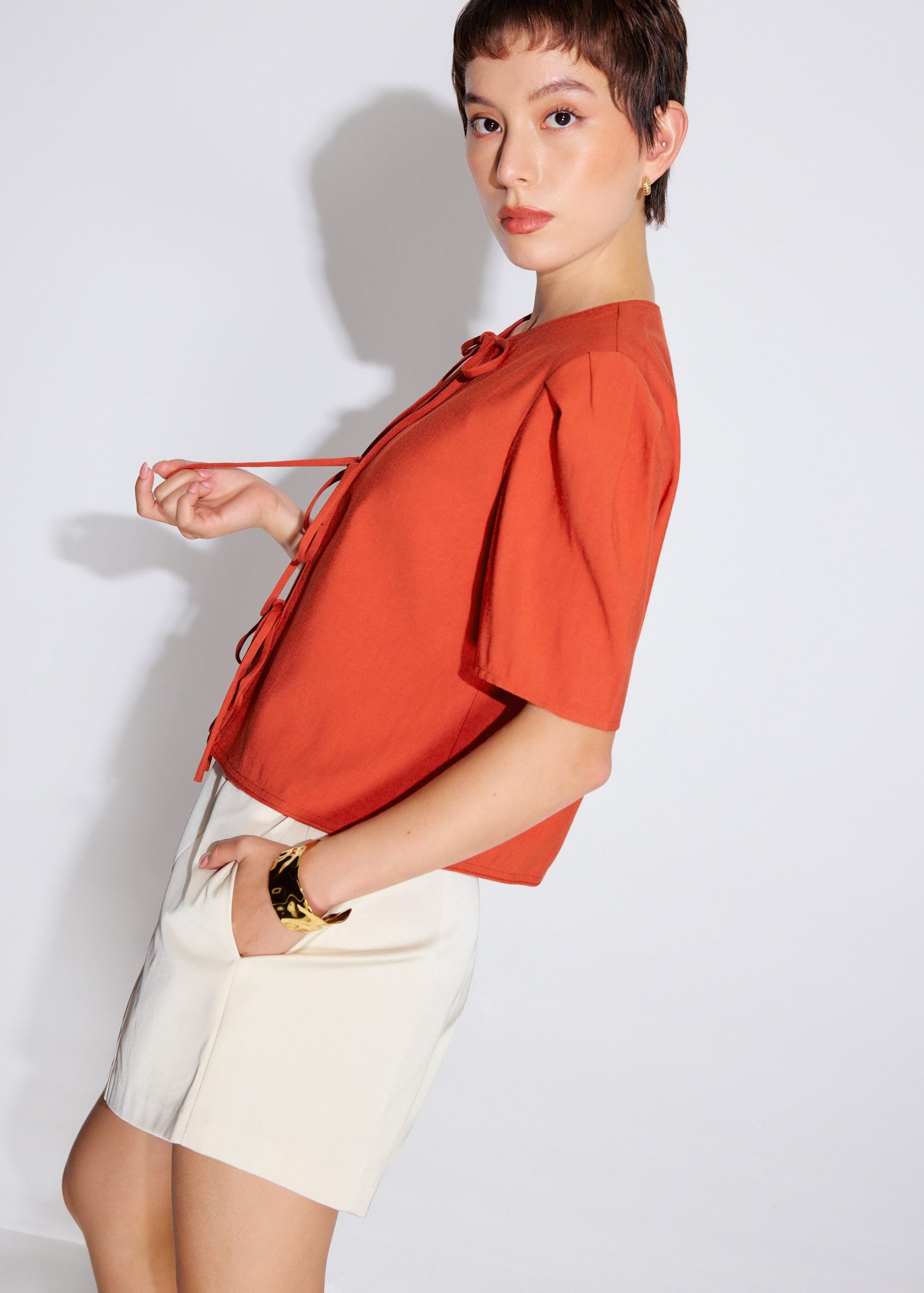 Relaxed Cotton Front Tie Puff Sleeve Shell Top - Image 3