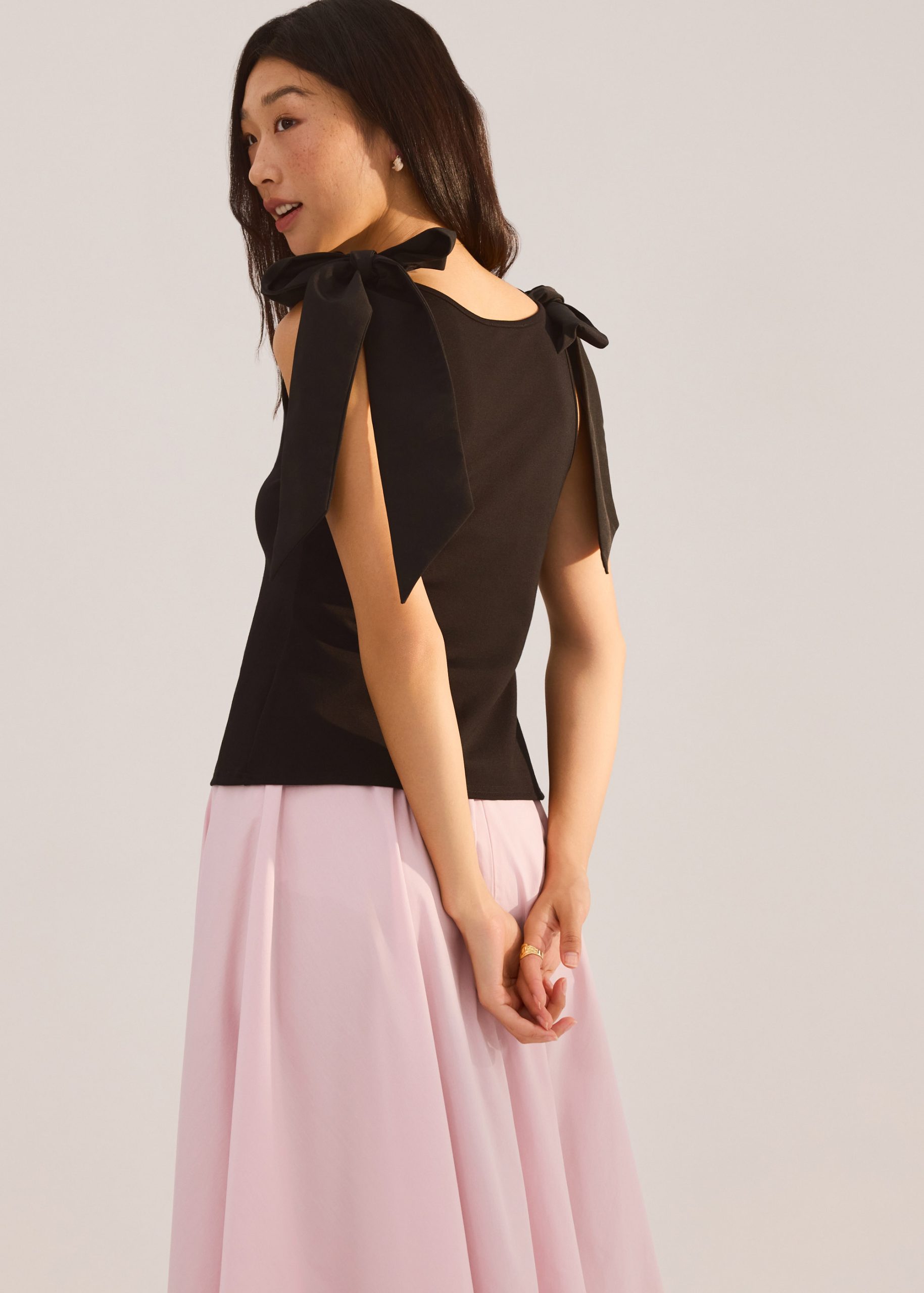 Ribbon Tie Scoop Neck Fitted Top - Image 7