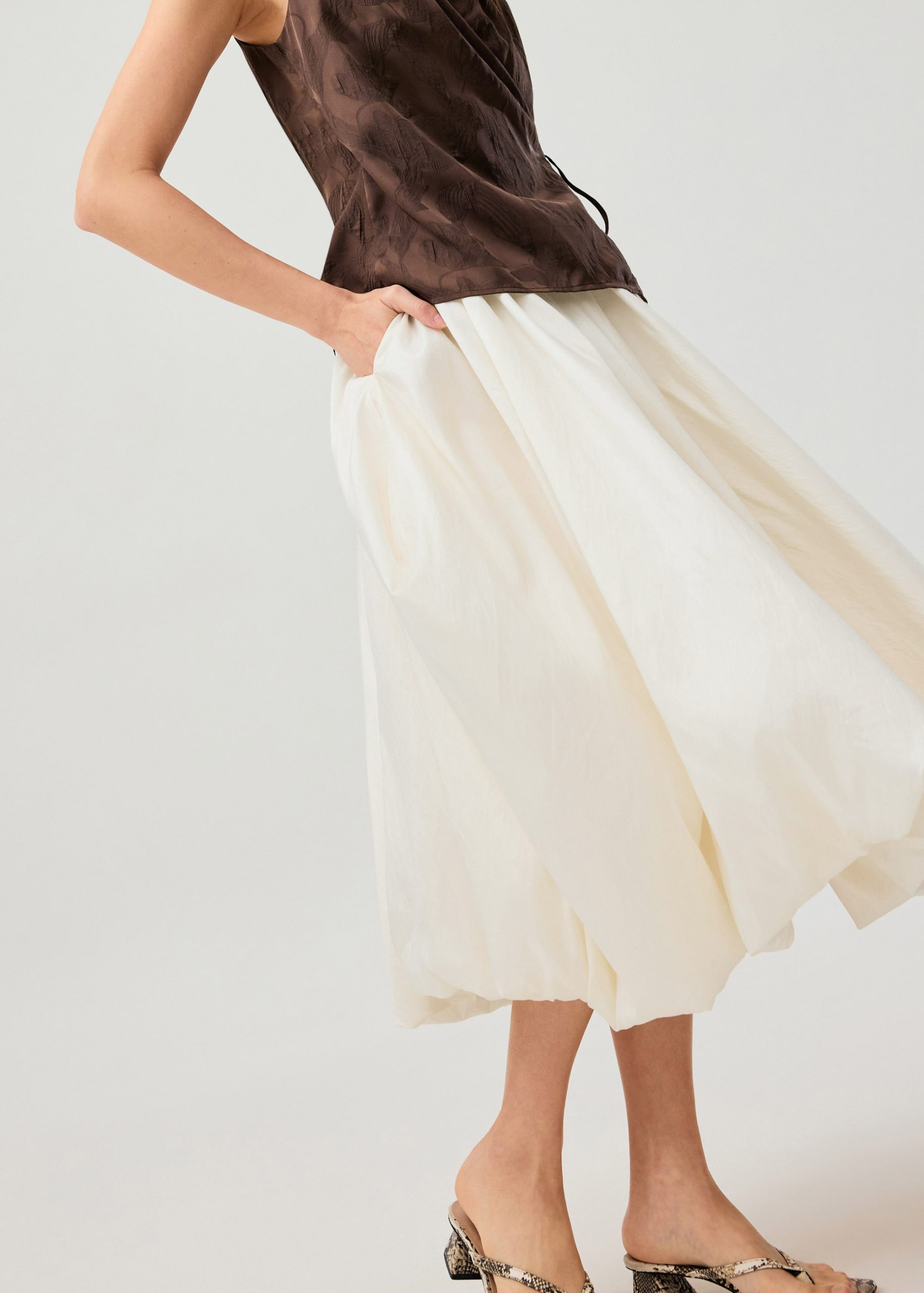Mid Waist Bubble Midaxi Skirt - Image 11