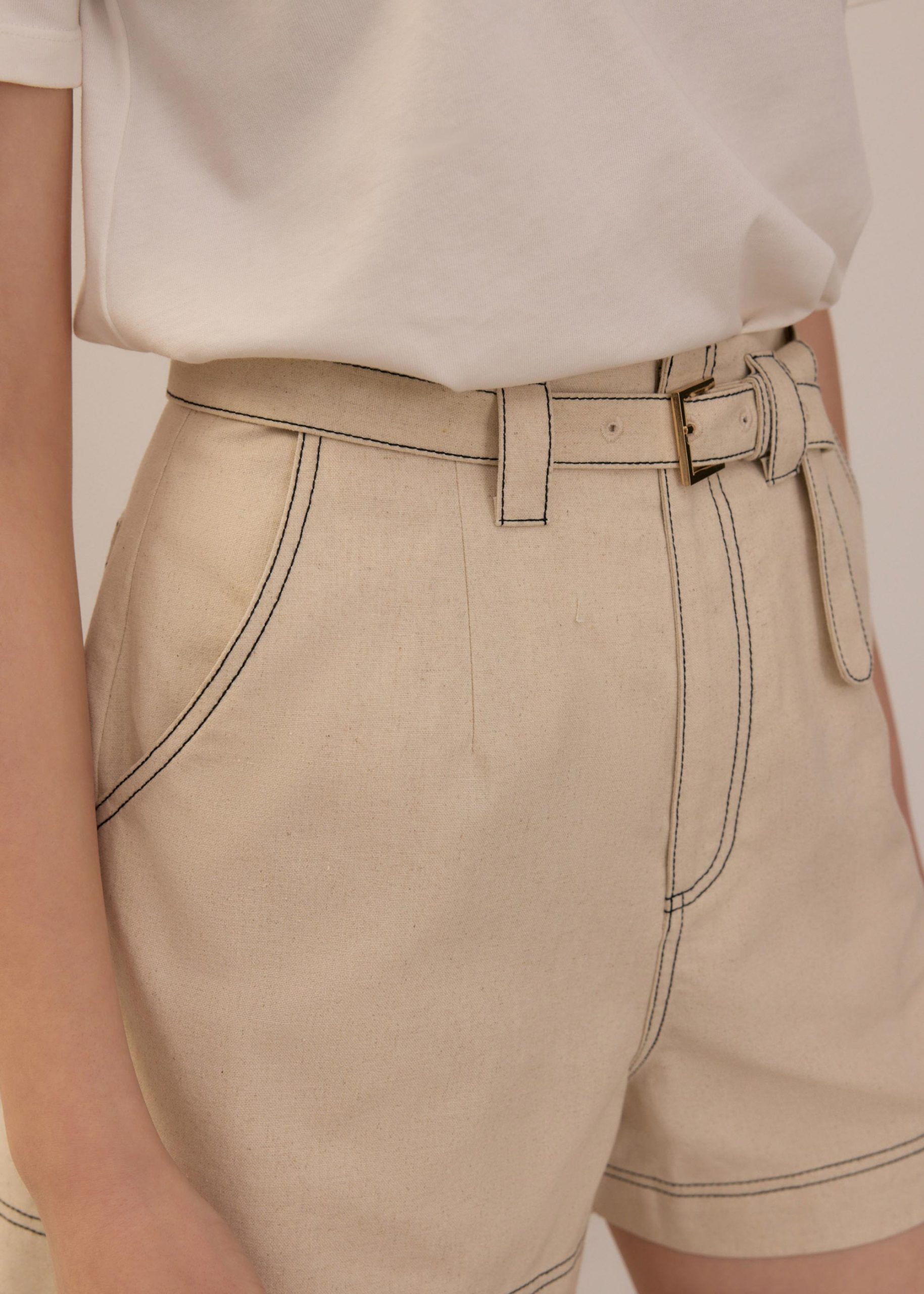 Belted Contrast Stitch High Waist Shorts - Image 39