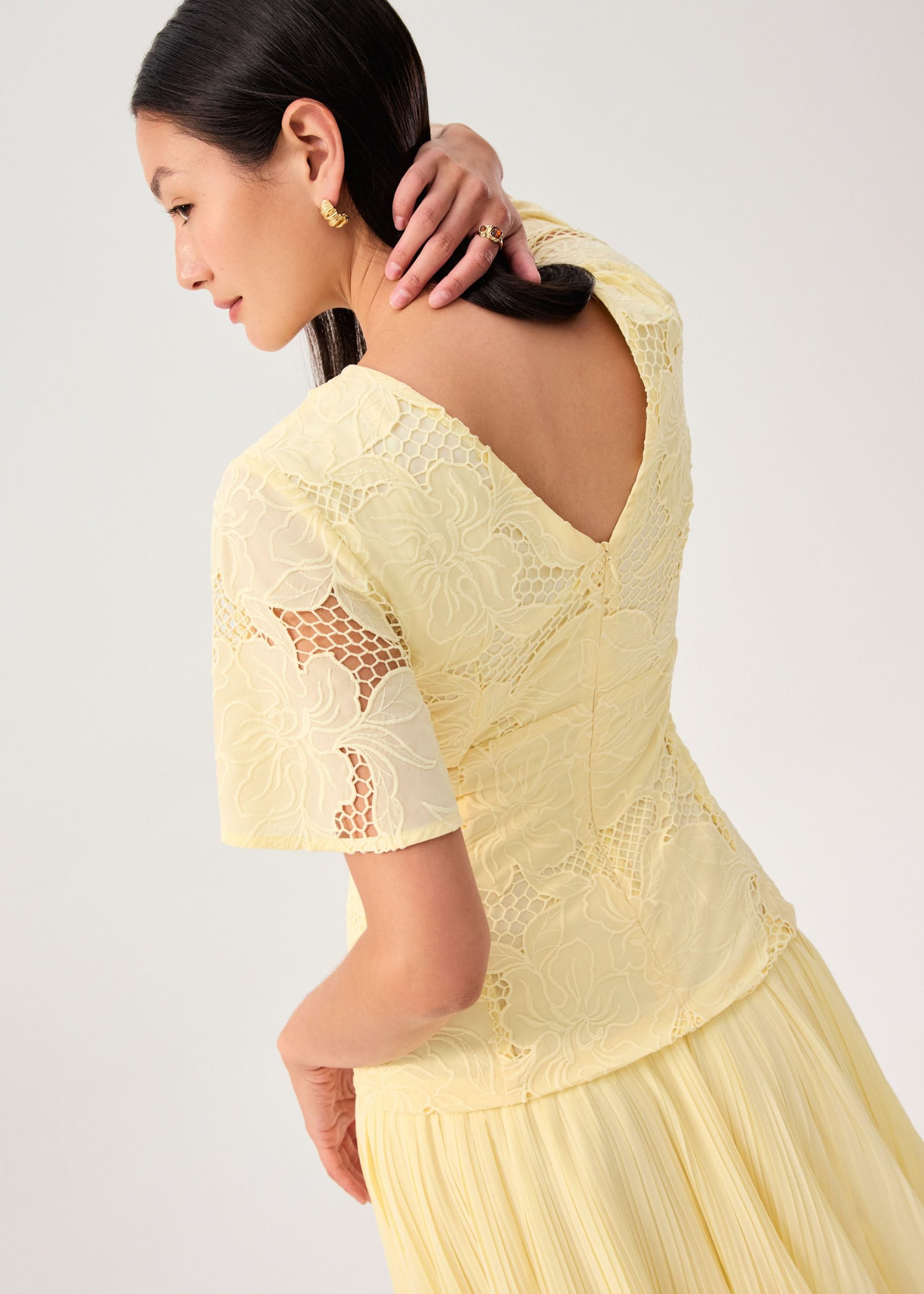 BraFree by LB Lace V-Neck Bell Sleeve Fit & Flare Maxi Dress - Image 8