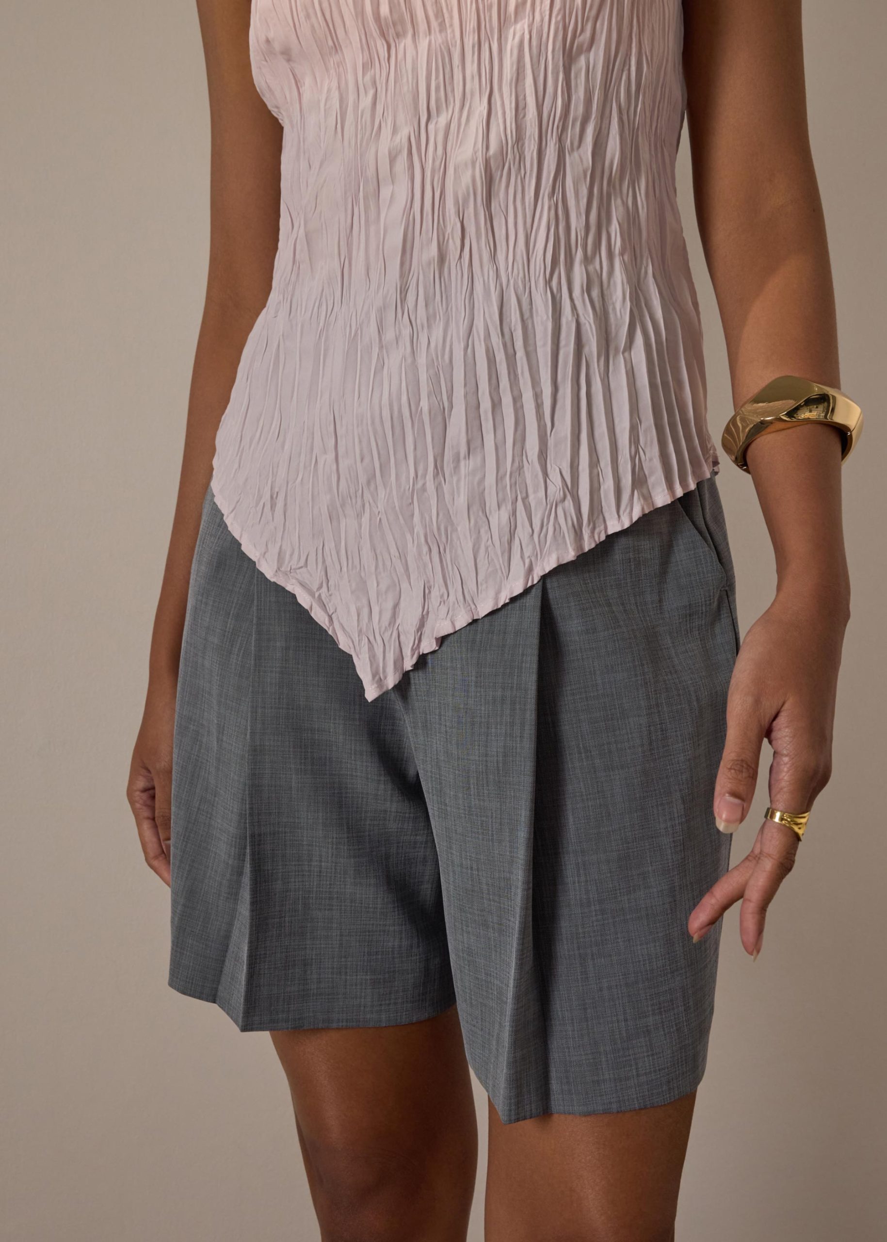 Joanne Crinkled Pleats Asymmetric Hem Top - Image 16