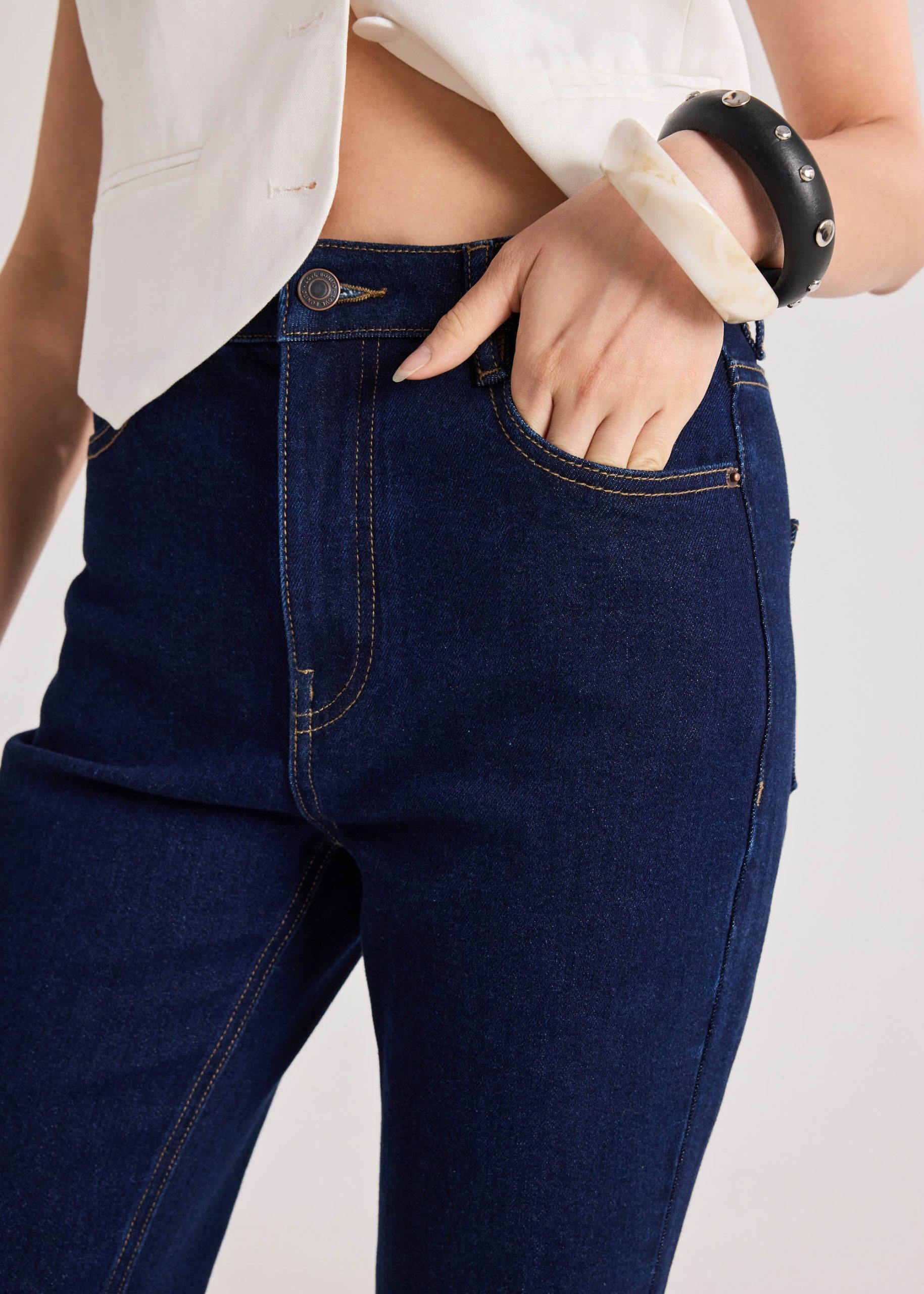 Addison Leggy??Kick Flare Jeans - Image 5