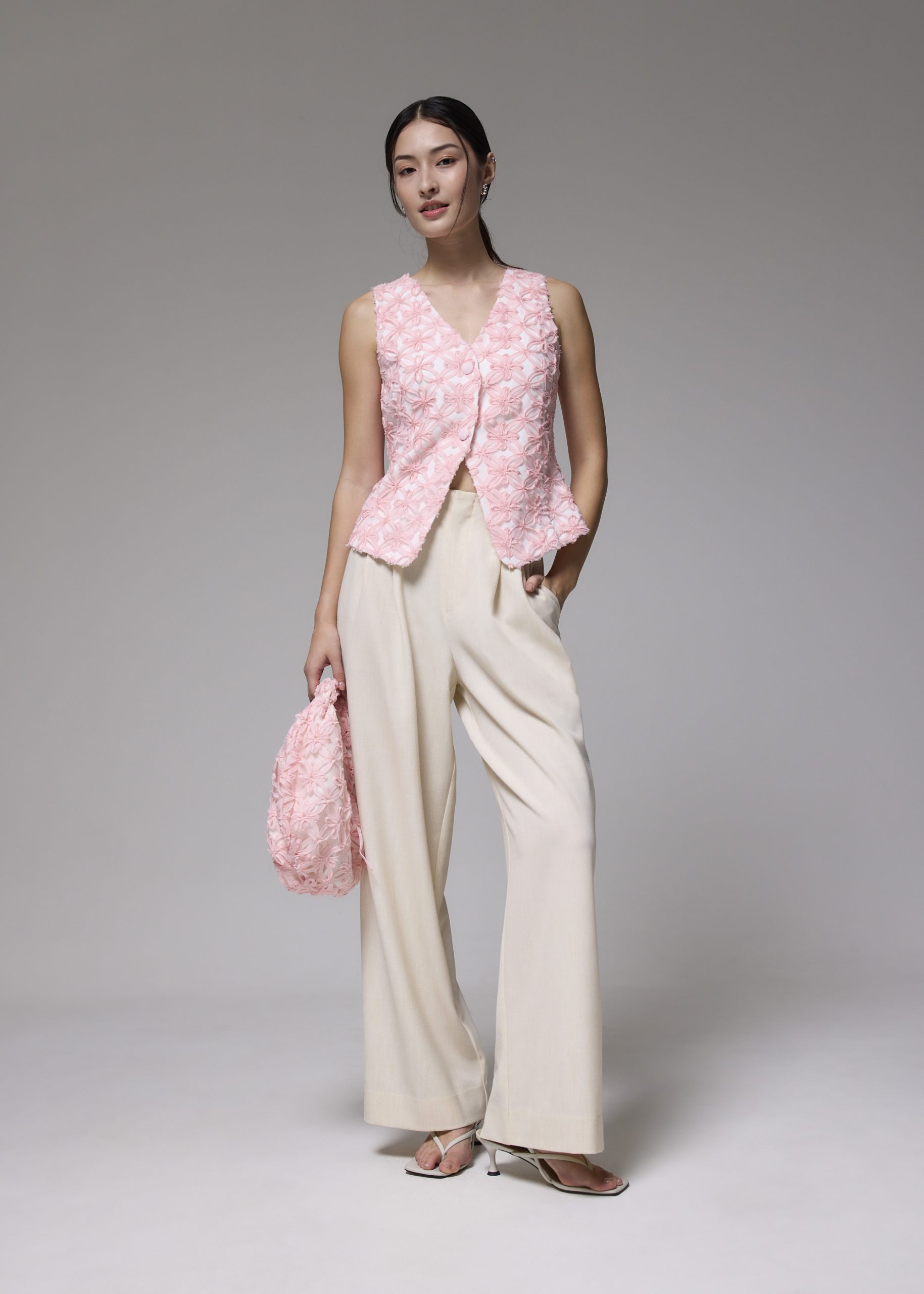 Lace Contrast V-neck Vest - Image 6