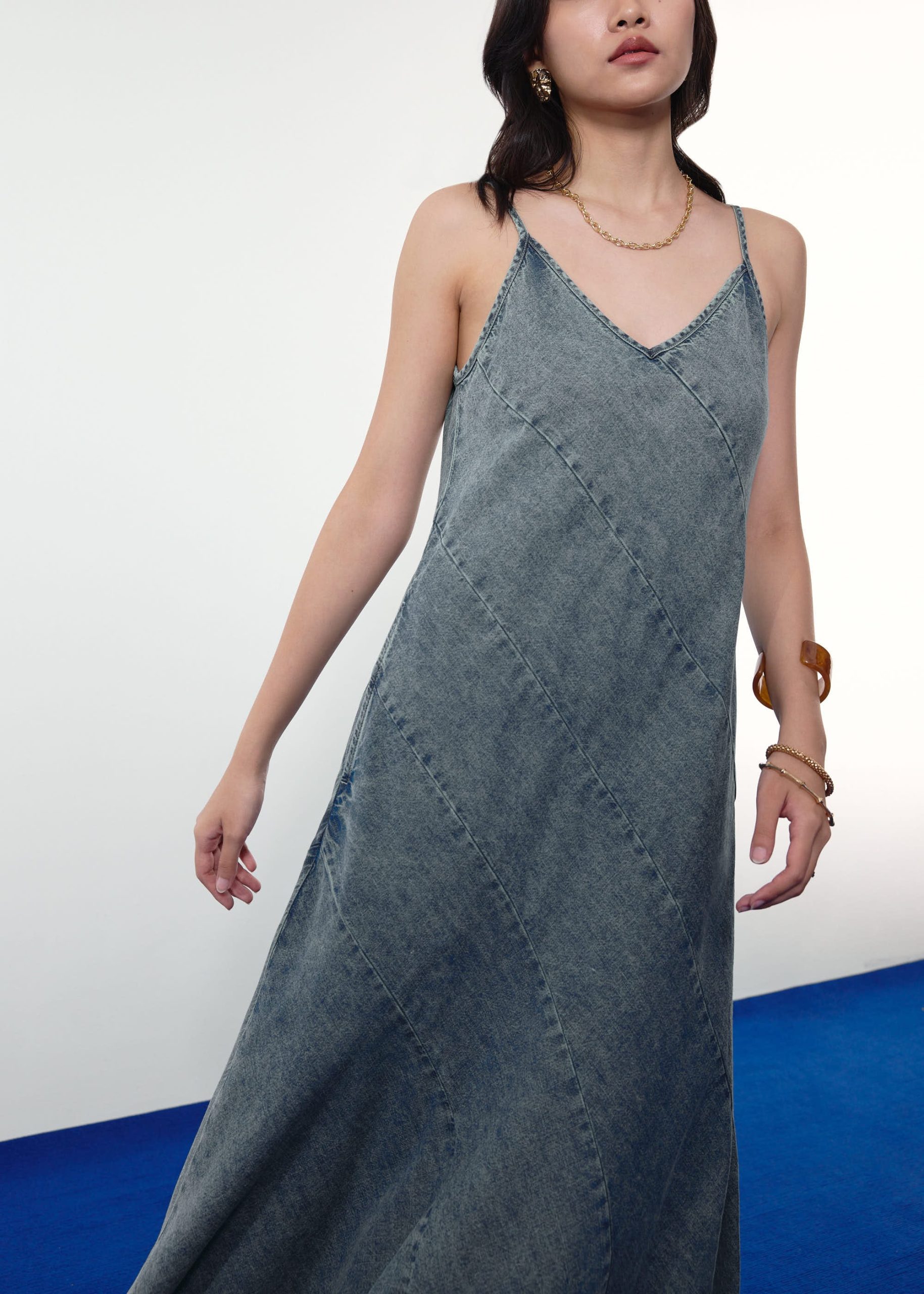 Acid Wash Denim V-neck A-line Midaxi Dress - Image 4