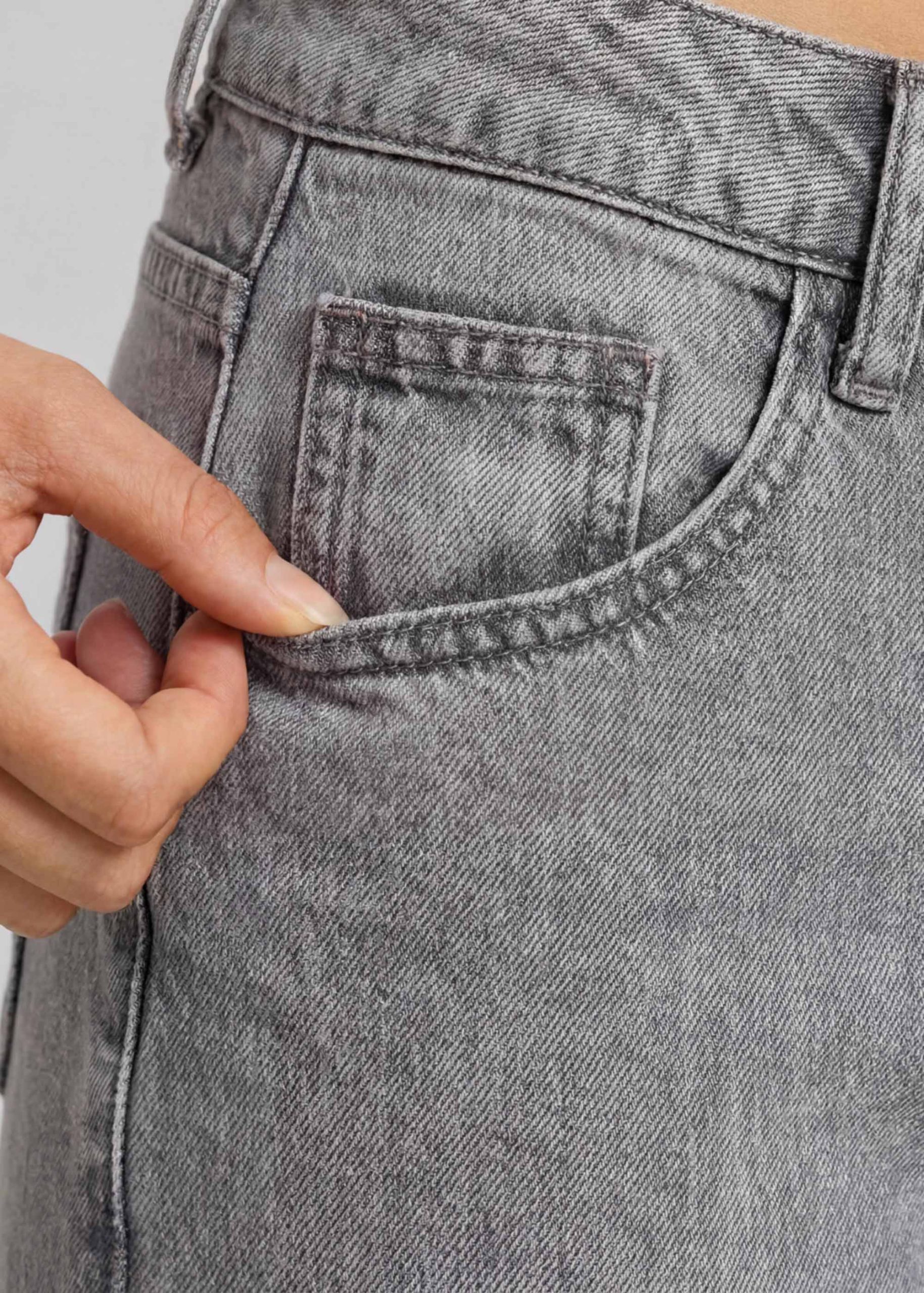 PETITE Stella Leggy??Soft Jeans - Image 10