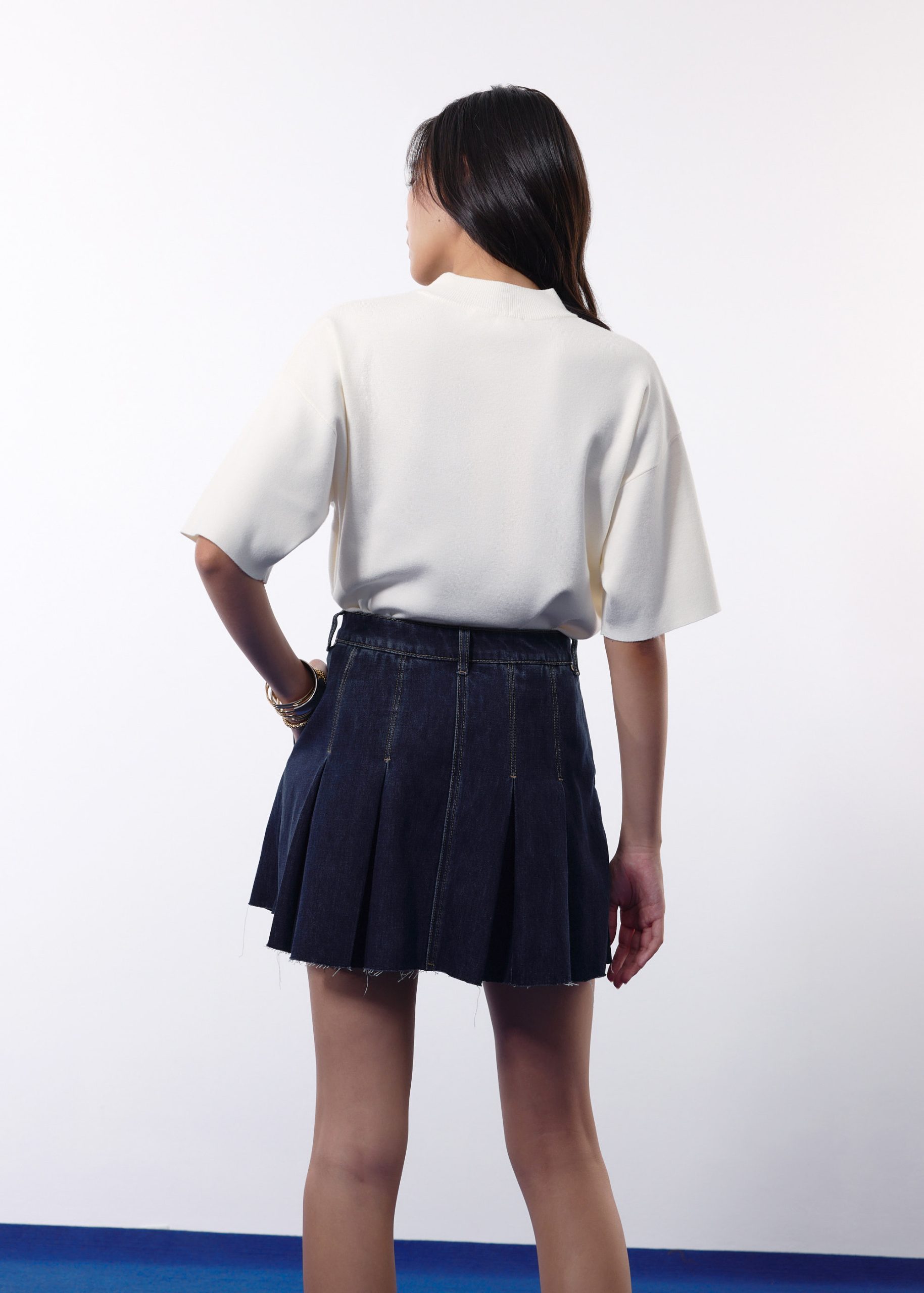 Contrast Stitch Denim Pleated High Waist A-line Mini Skirt - Image 5
