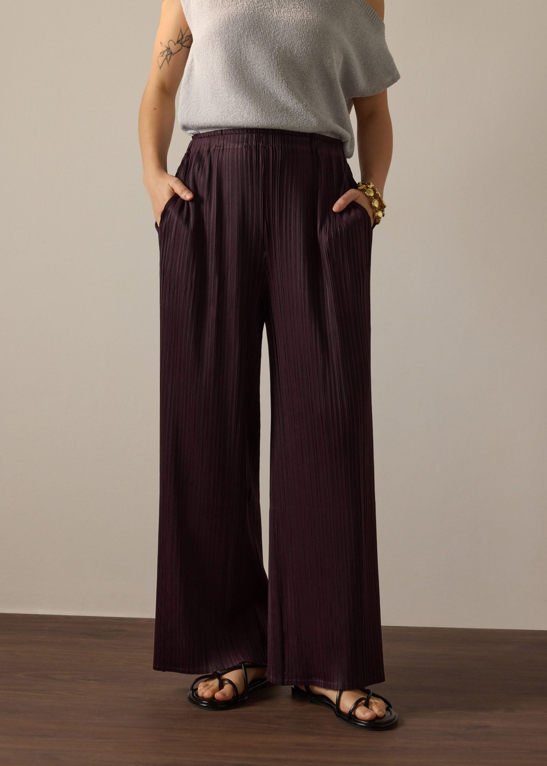 PETITE Leggy??Liv Elastic Plisse Straight Leg Pants - Image 5