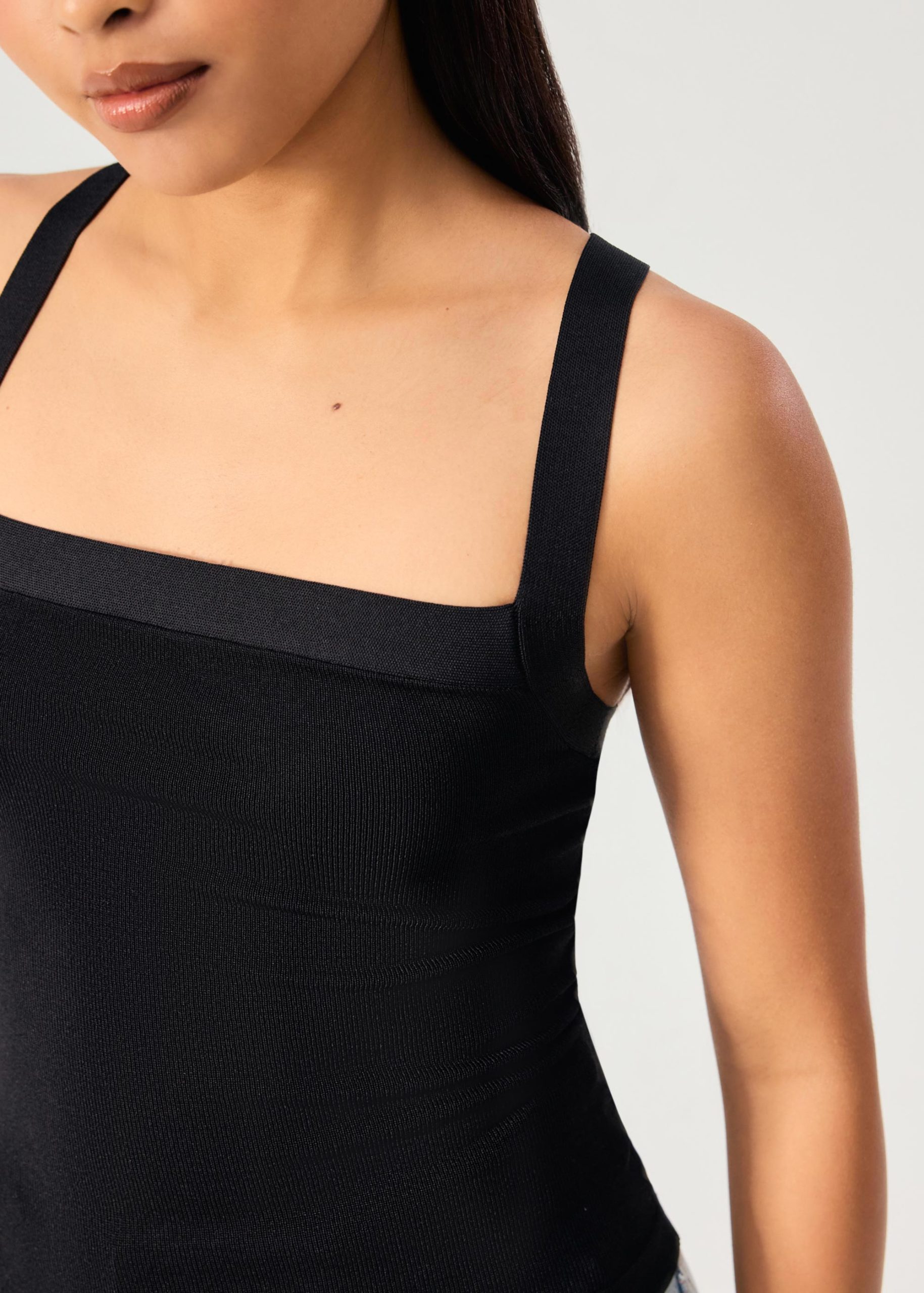 Tola Knit Cross Back Tank Top - Image 6