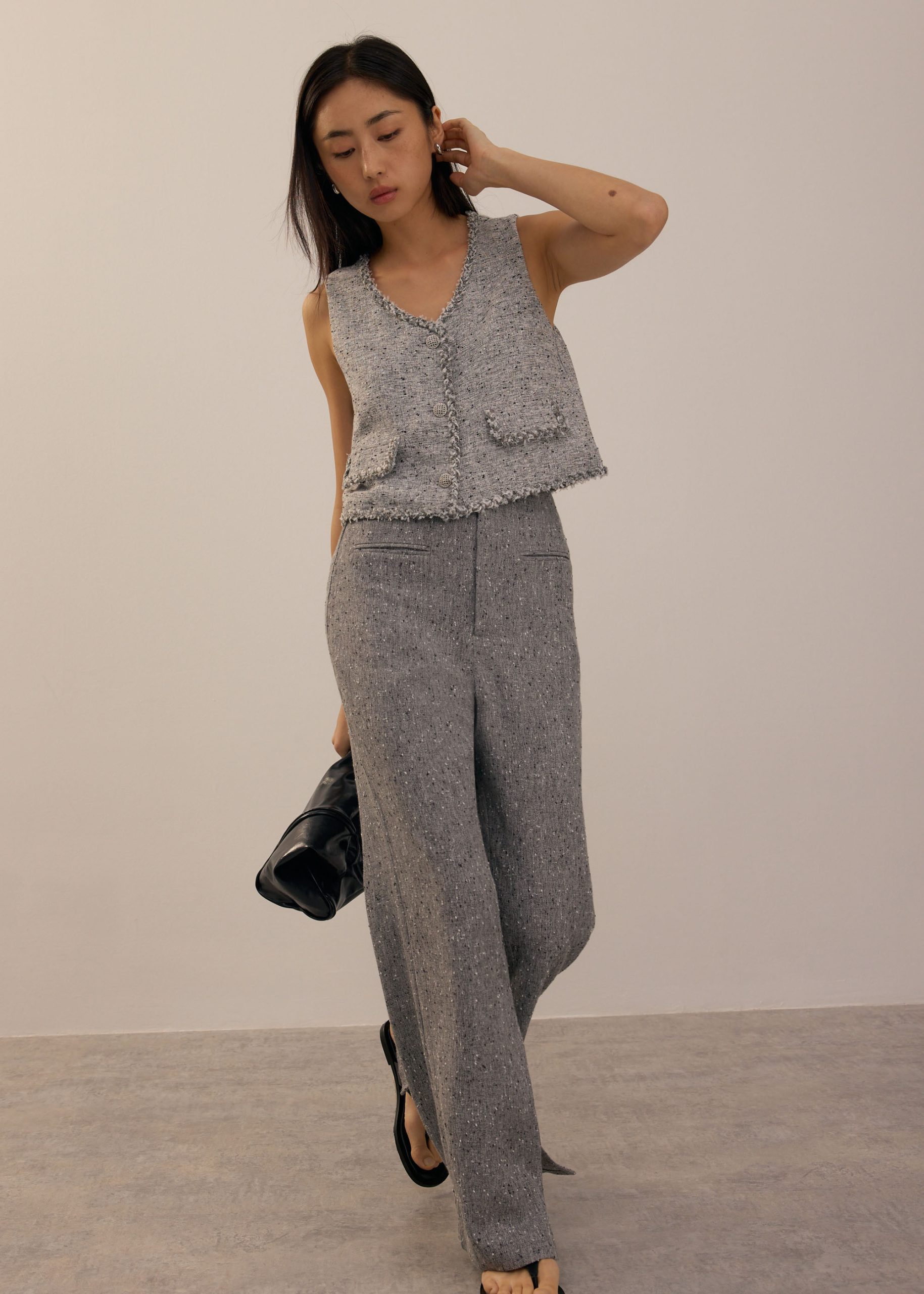 Tweed V-Neck Boxy Crop Vest - Image 11
