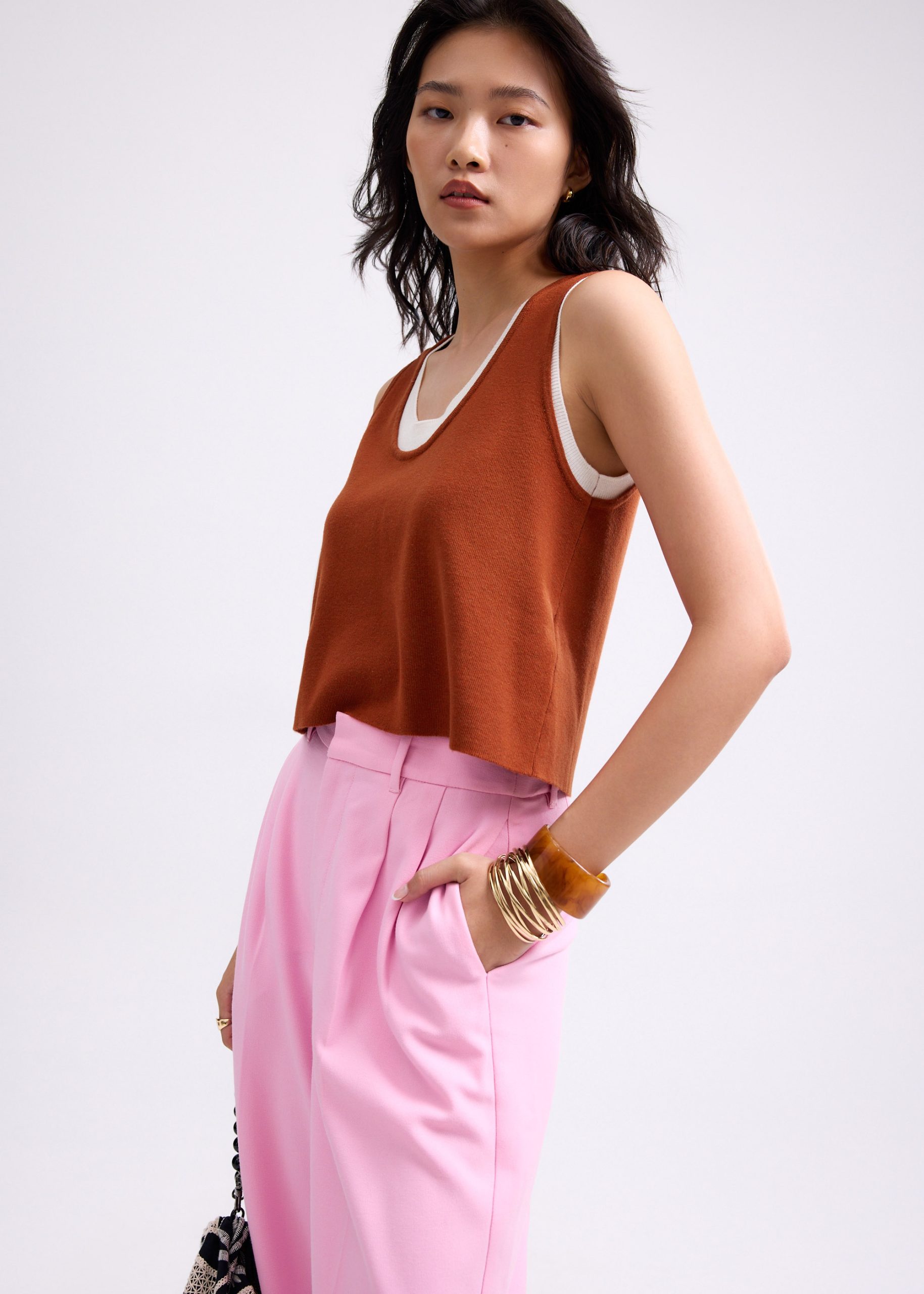 Layered Knit Scoop Neck Crop Tank Top - Image 8