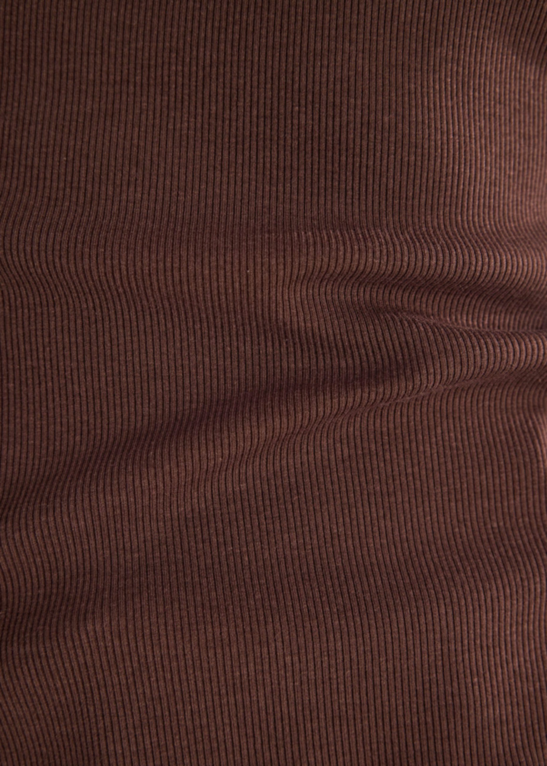 Ruffle Edge Ribbed Tank - Image 18
