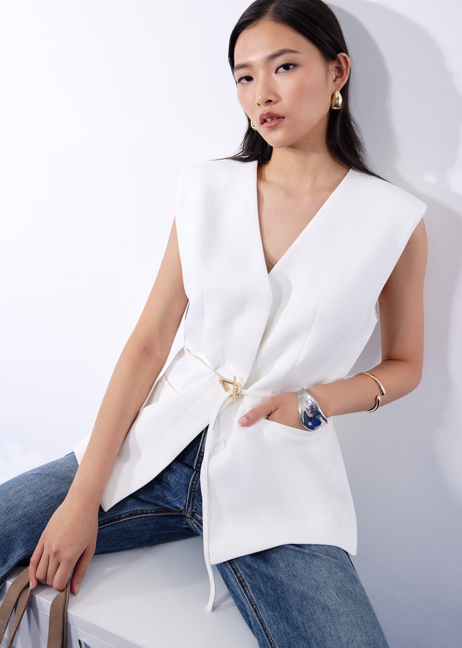 Ji-woo Relaxed Belted Shoulder Padded Crepe Longline Vest - Image 12
