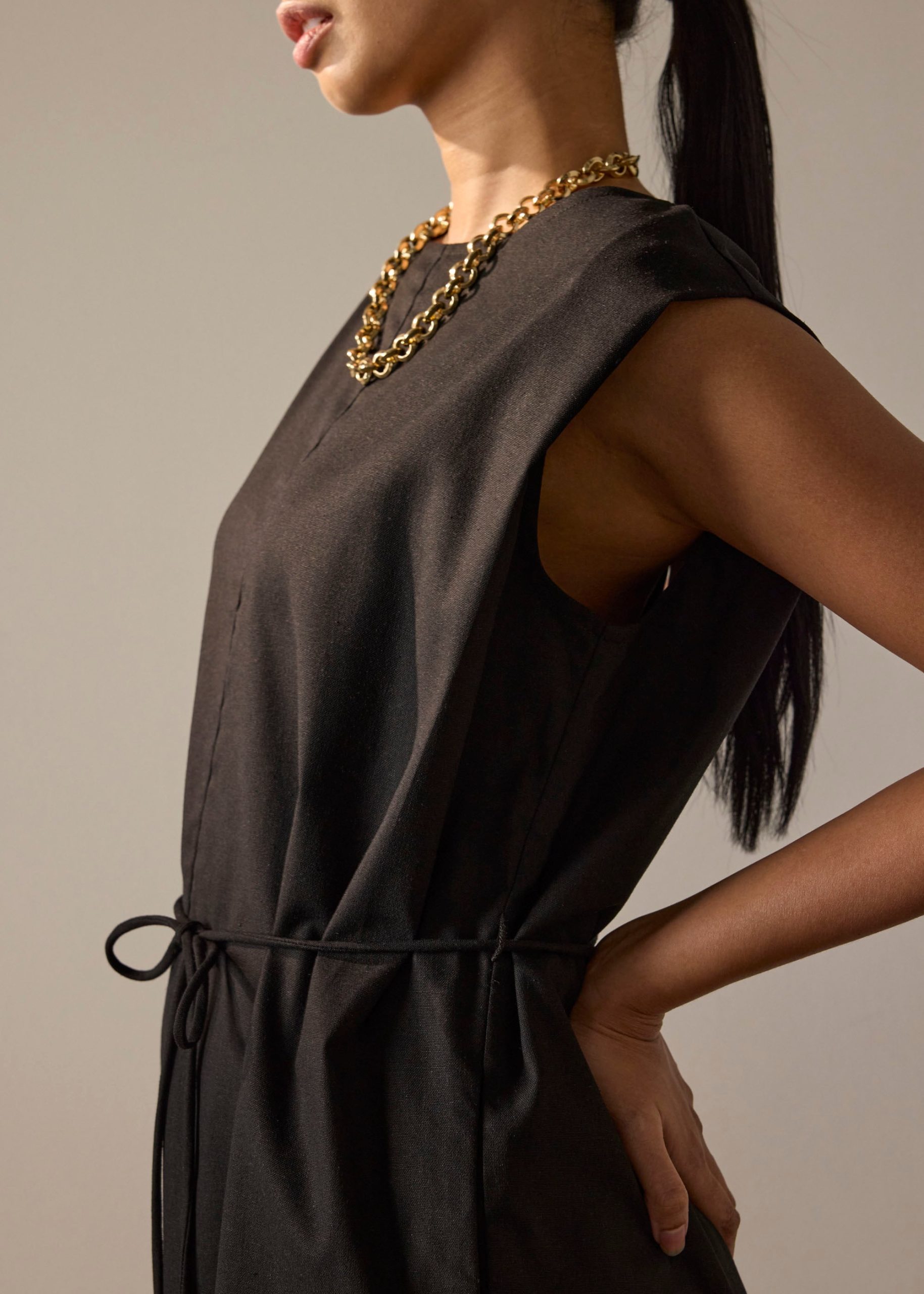 Linen A-Line Romper With Belt - Image 4